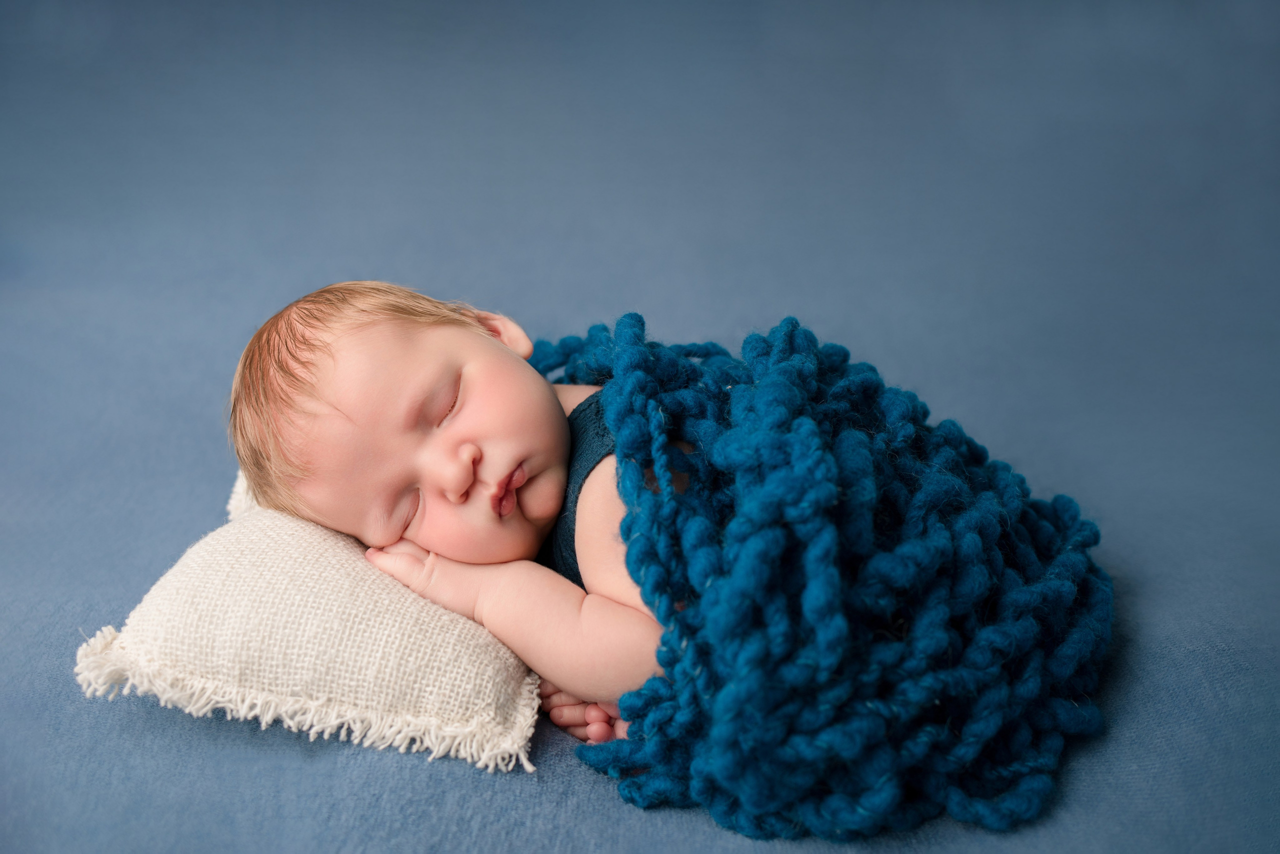 Фотограф новорождённых, семейный фотограф, ньюборн фотограф в Калининграде Козлова Янина