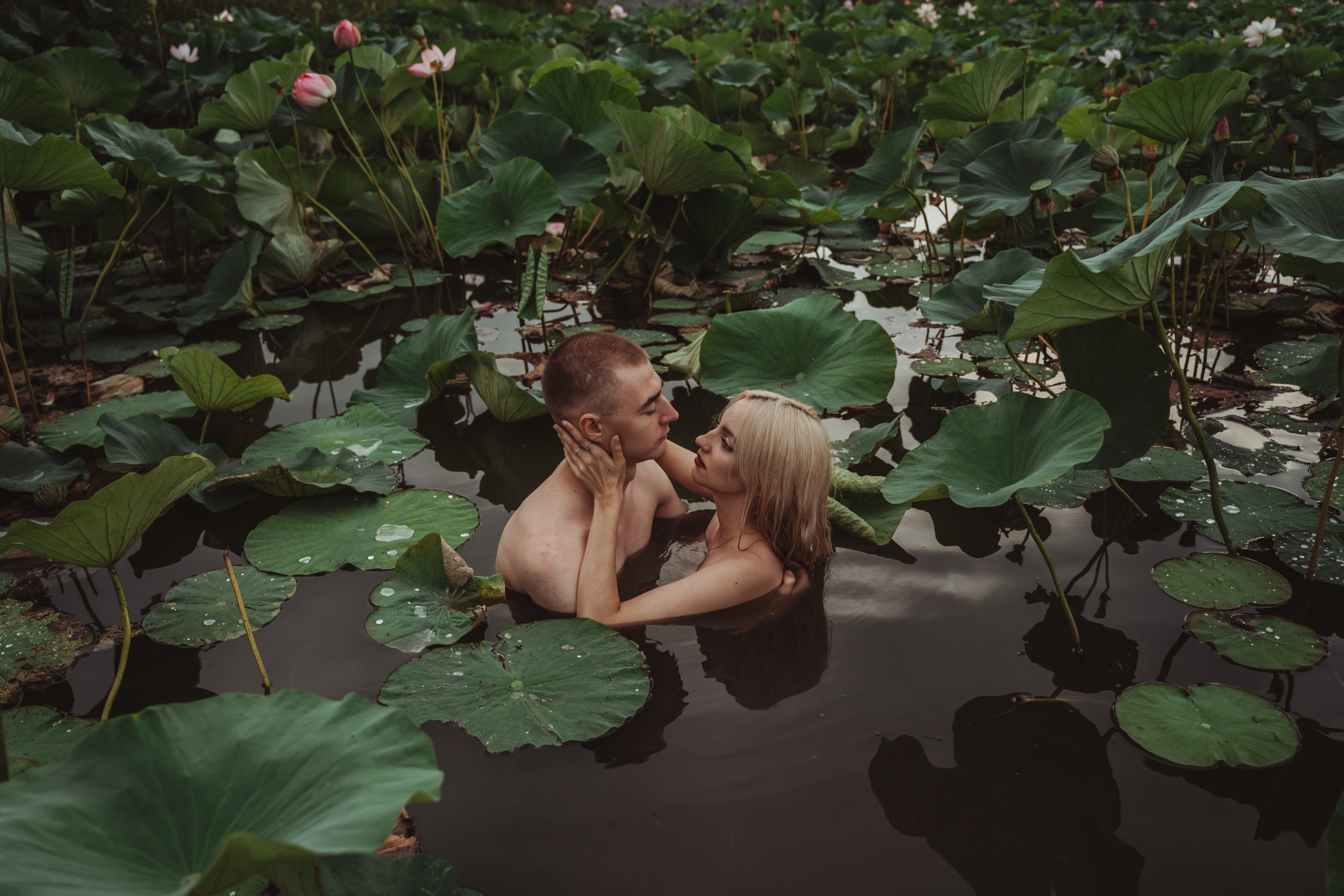 Лав стори фотограф Санкт-Петербург. Свадебный, семейный, портретный, репортажный фотограф в Санкт-Петербурге