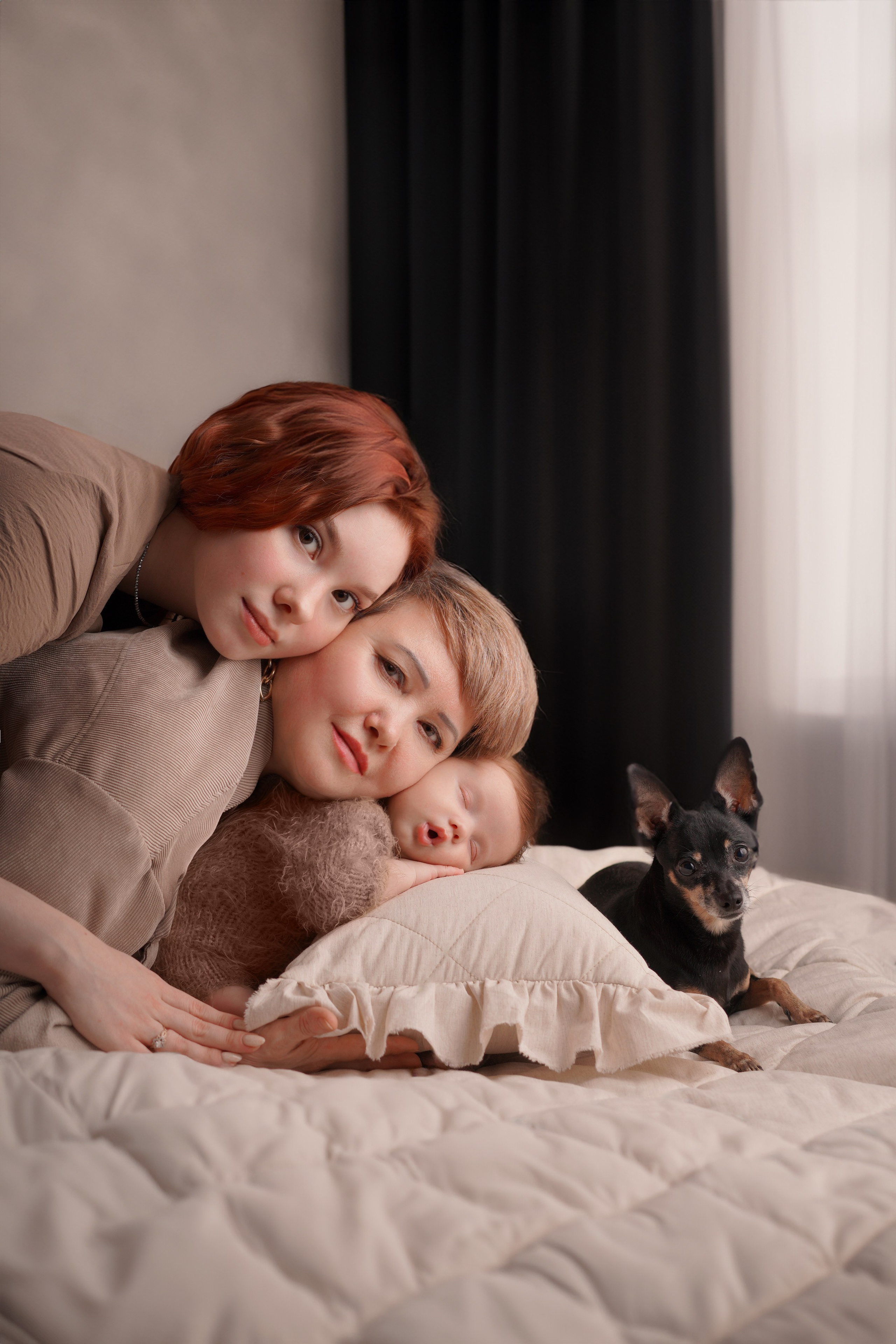 Фотосессия новорожденного с собакой. Фотограф новорожденных беременных в Тюмени Ткачук Татьяна