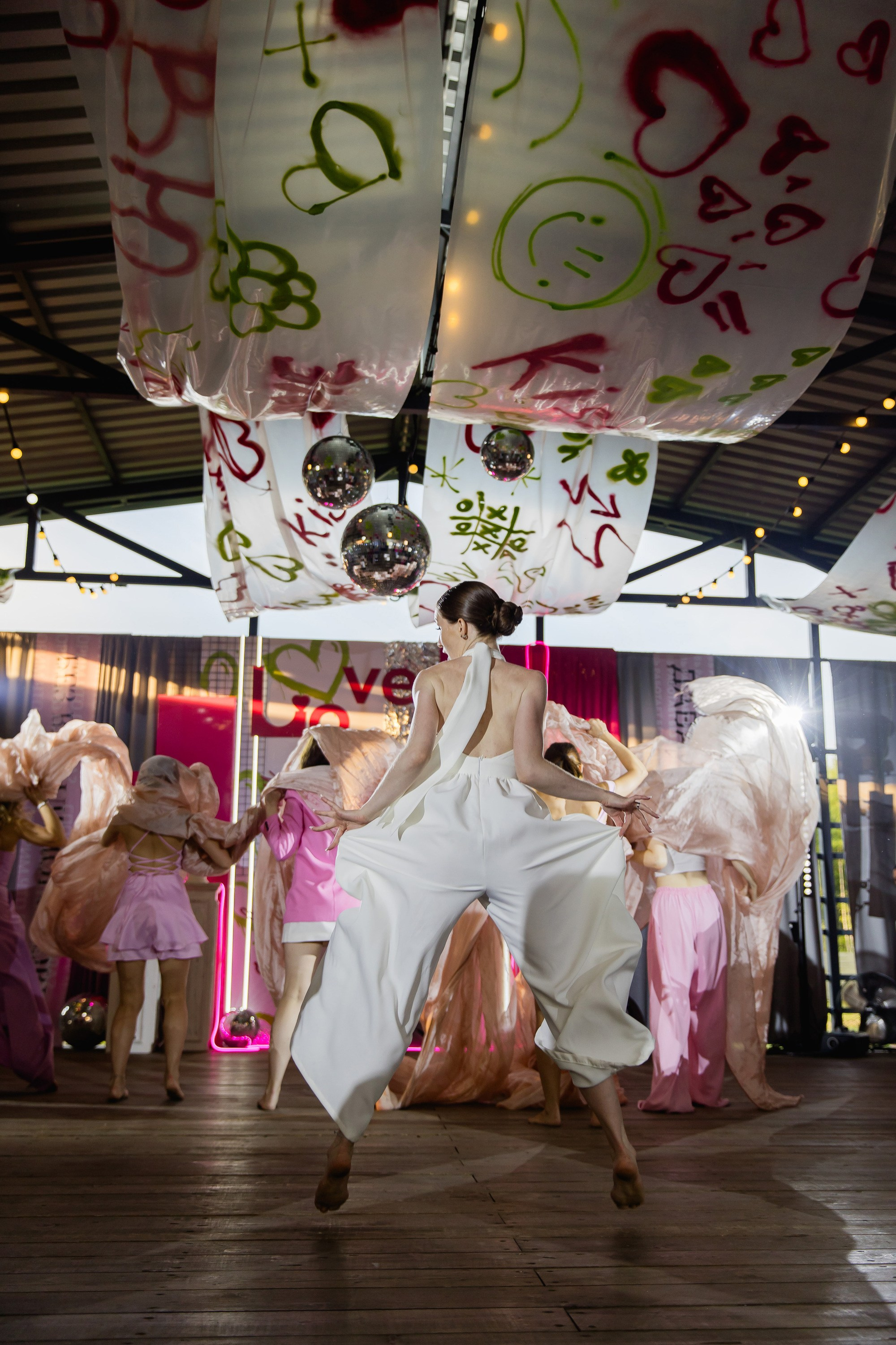 Малиновый фейерверк эмоций. Свадебный фотограф в Томске | Александр Овчаренко