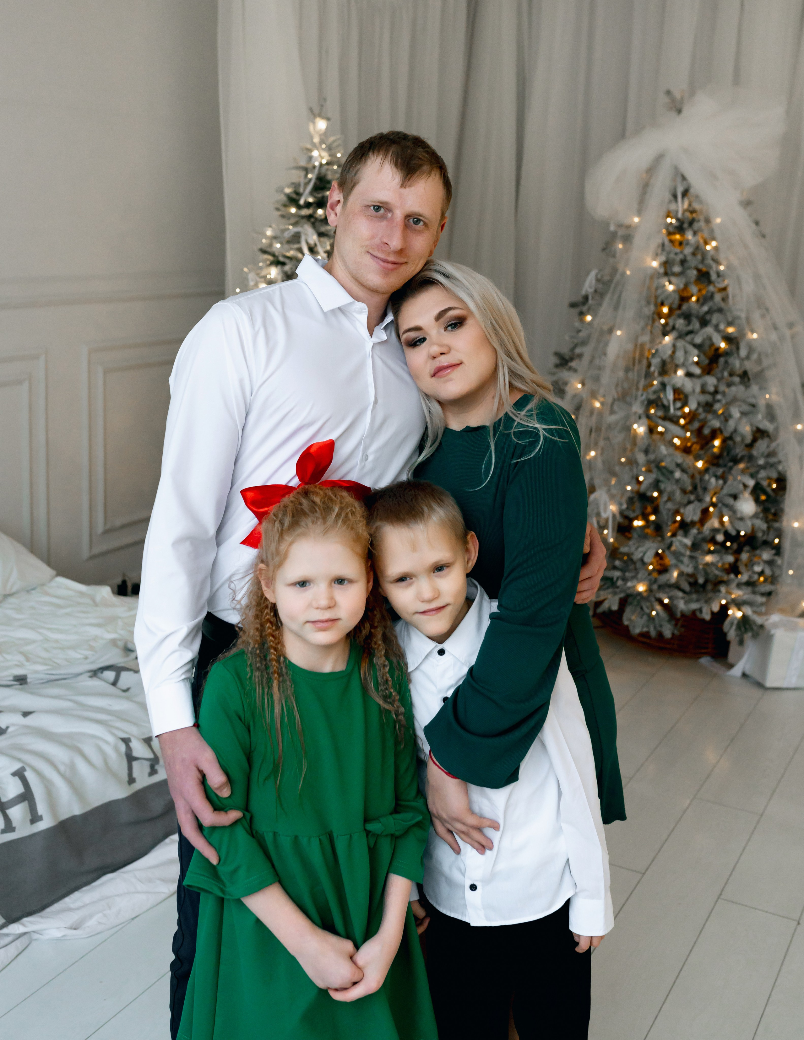 Новогодняя фотосессия в Family studio. Фотограф Ким Наталья в Красноярске