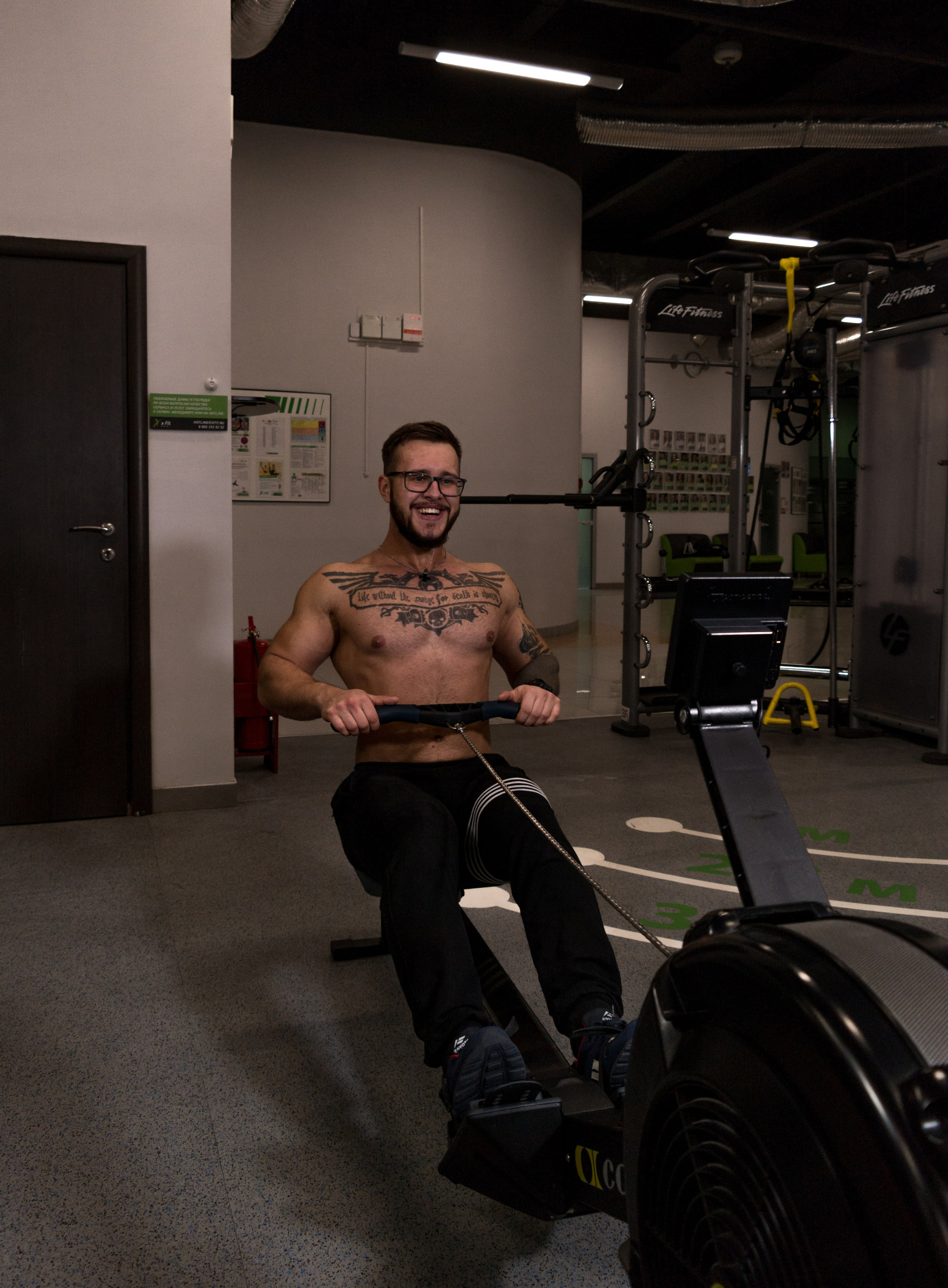 Контент-фотосъемки для экспертов и фитнес тренеров. AI Фотограф Краснодар: мужские и женские фотосессии, стилизация съемки. Нейро-фотосессии онлайн