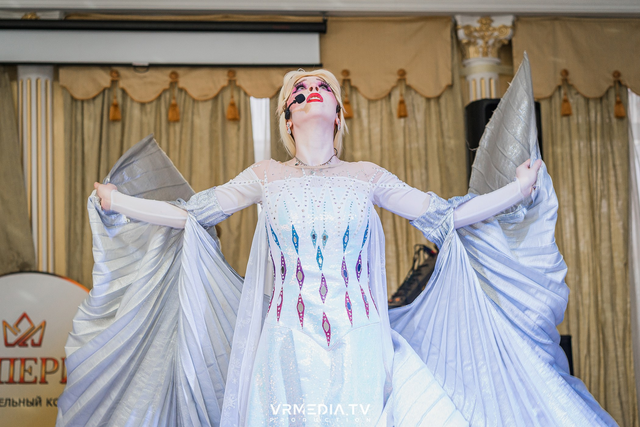 ХОЛОДНОЕ СЕРДЦЕ в ресторане «Империя»