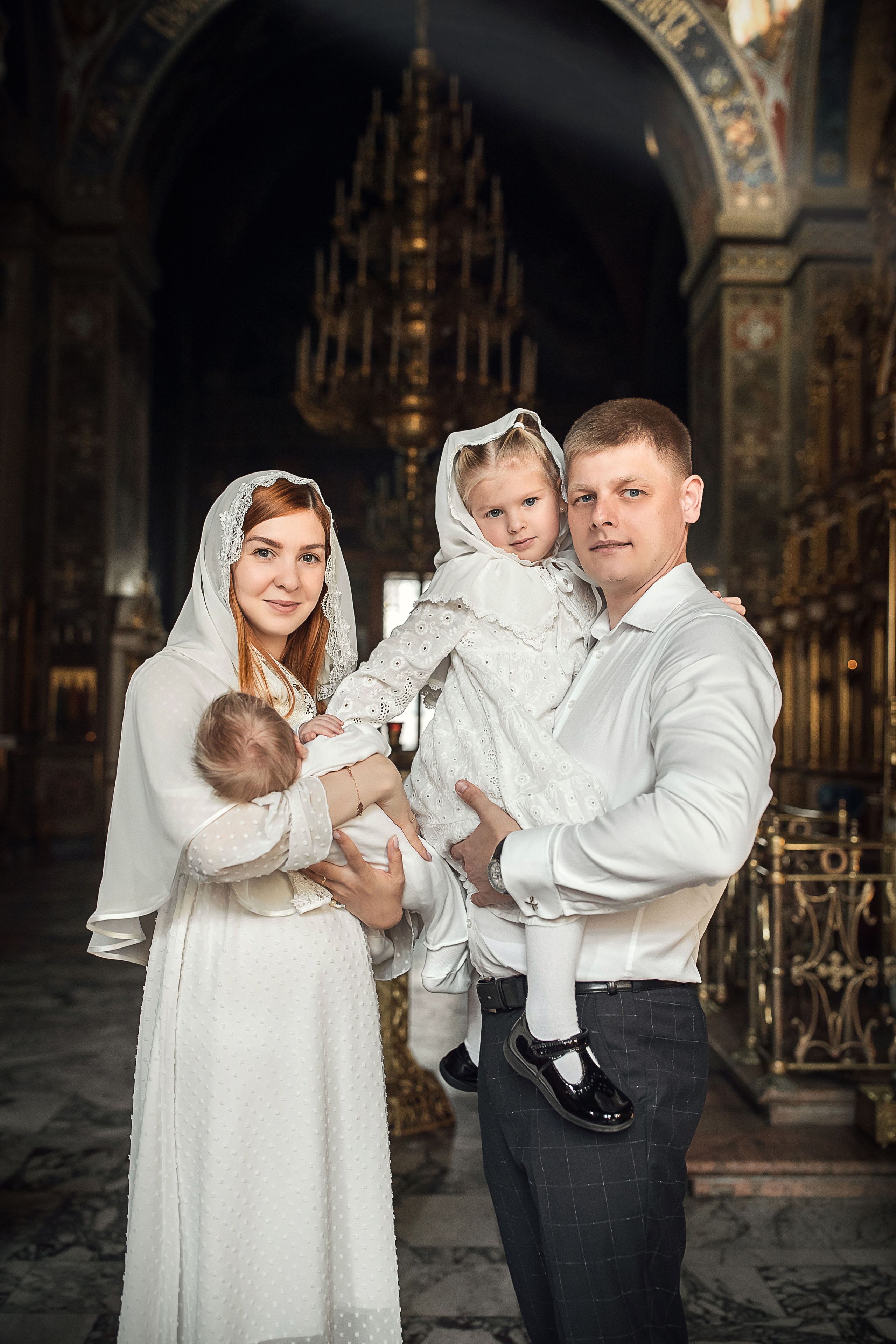 фотограф на крещение фотограф крещения крестин крестик купель Москва