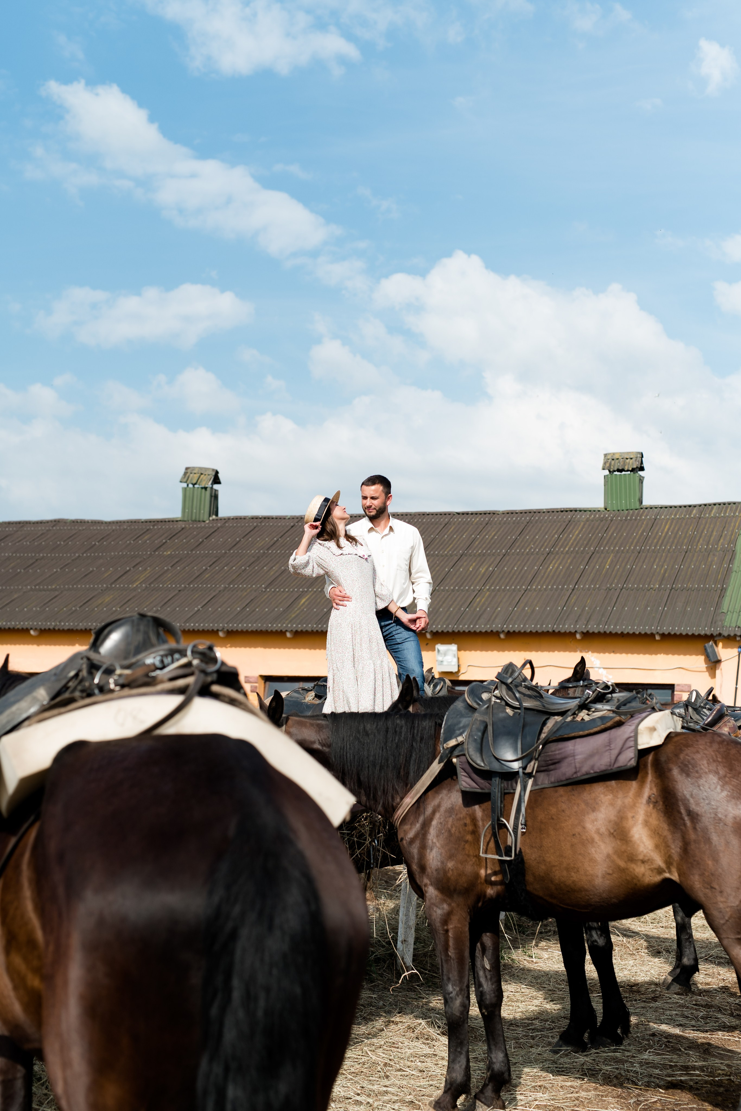 На конюшне. Семейный и контент фотограф