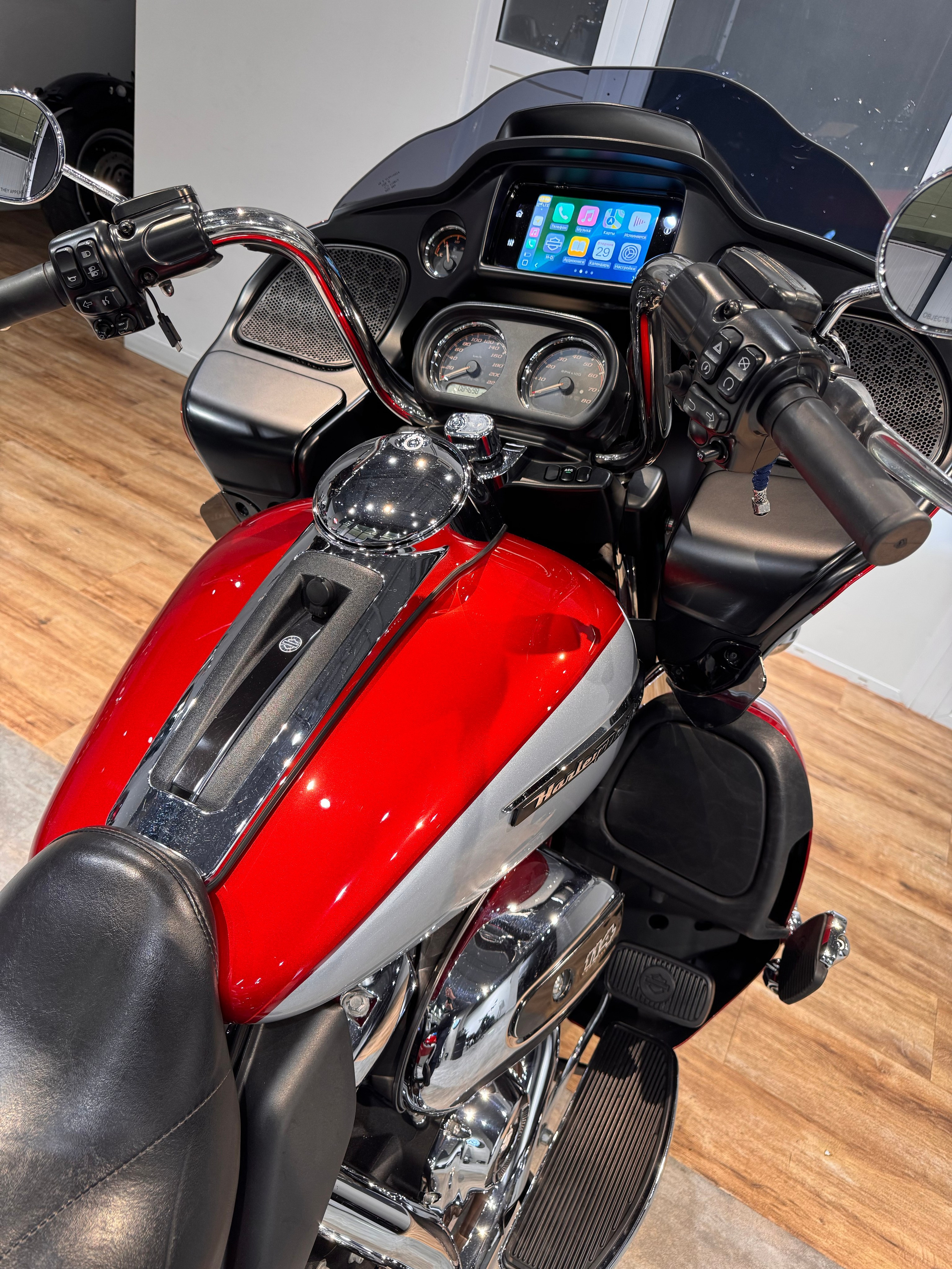 Harley Davidson 2019 Road Glide Ultra (Touring) — купить мотоцикл. Hello Davidson, Москва. Только хорошие мотоциклы…