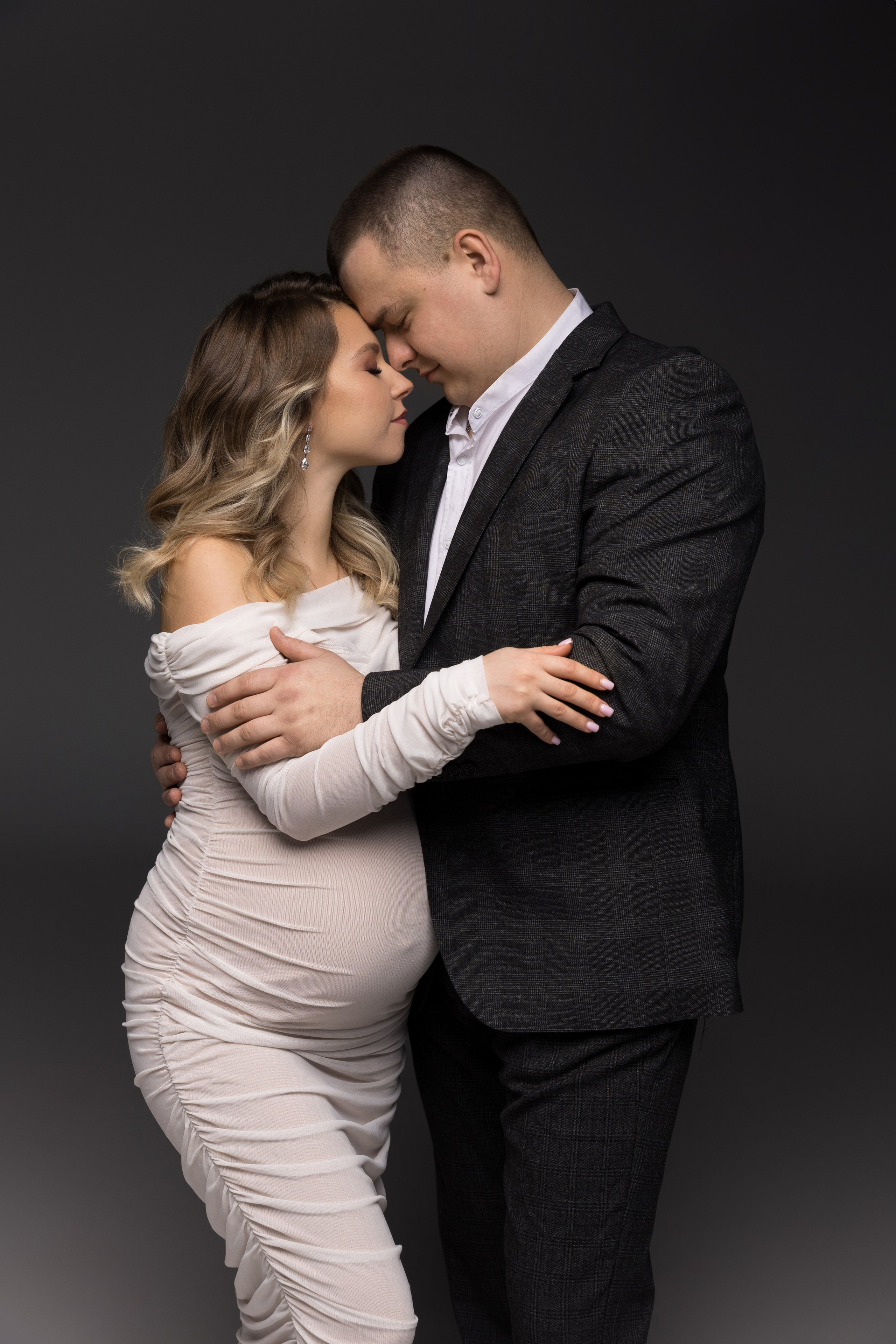 Фотосессия беременности в Красноярске — Vetaphoto. Фотограф беременности и новорожденных в Красноярске Вета Ланская