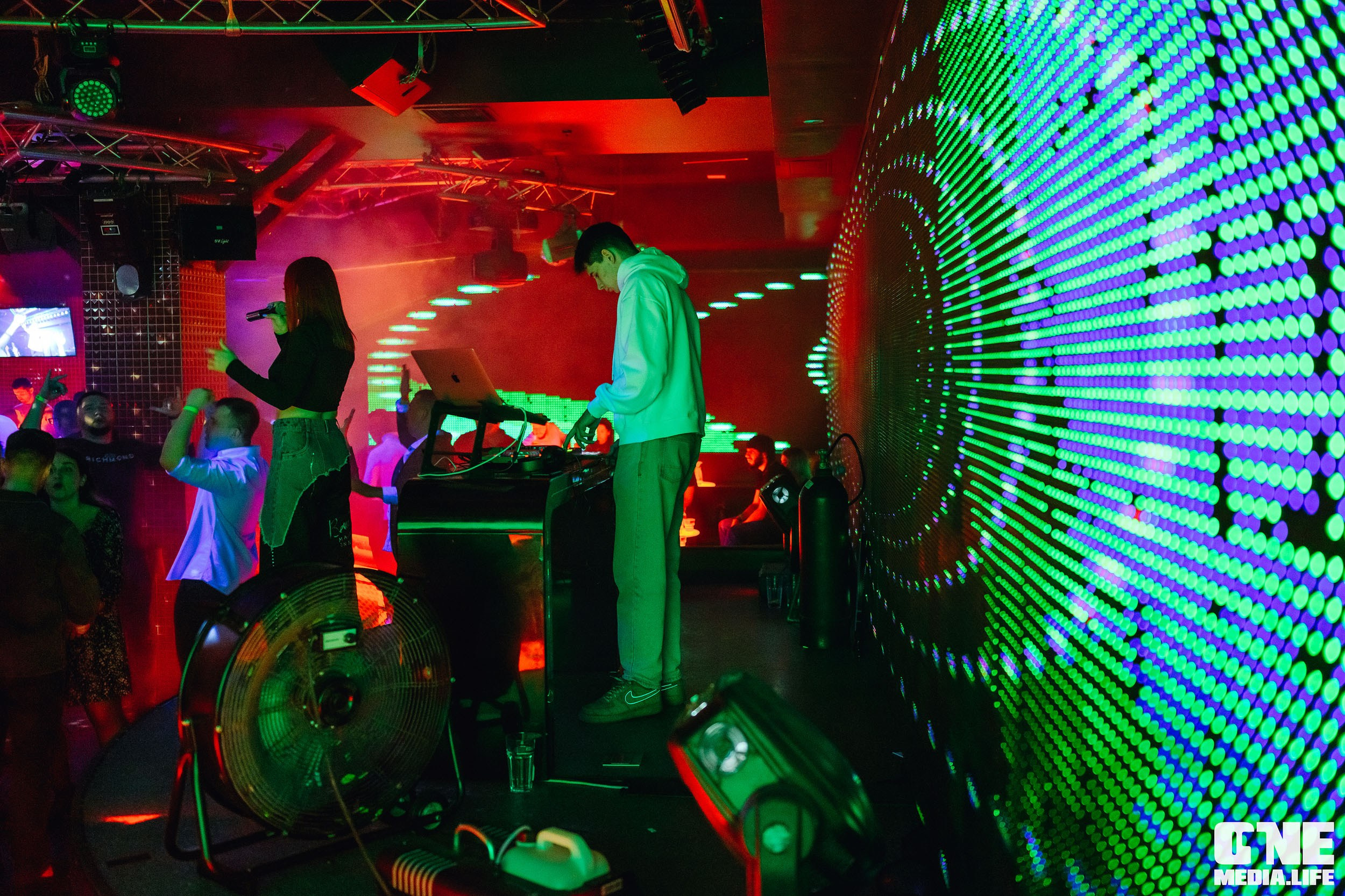 Фоторепортаж из РК Планета. One Media Life: фоторепортажи, фотоотчеты с мероприятий и заведений