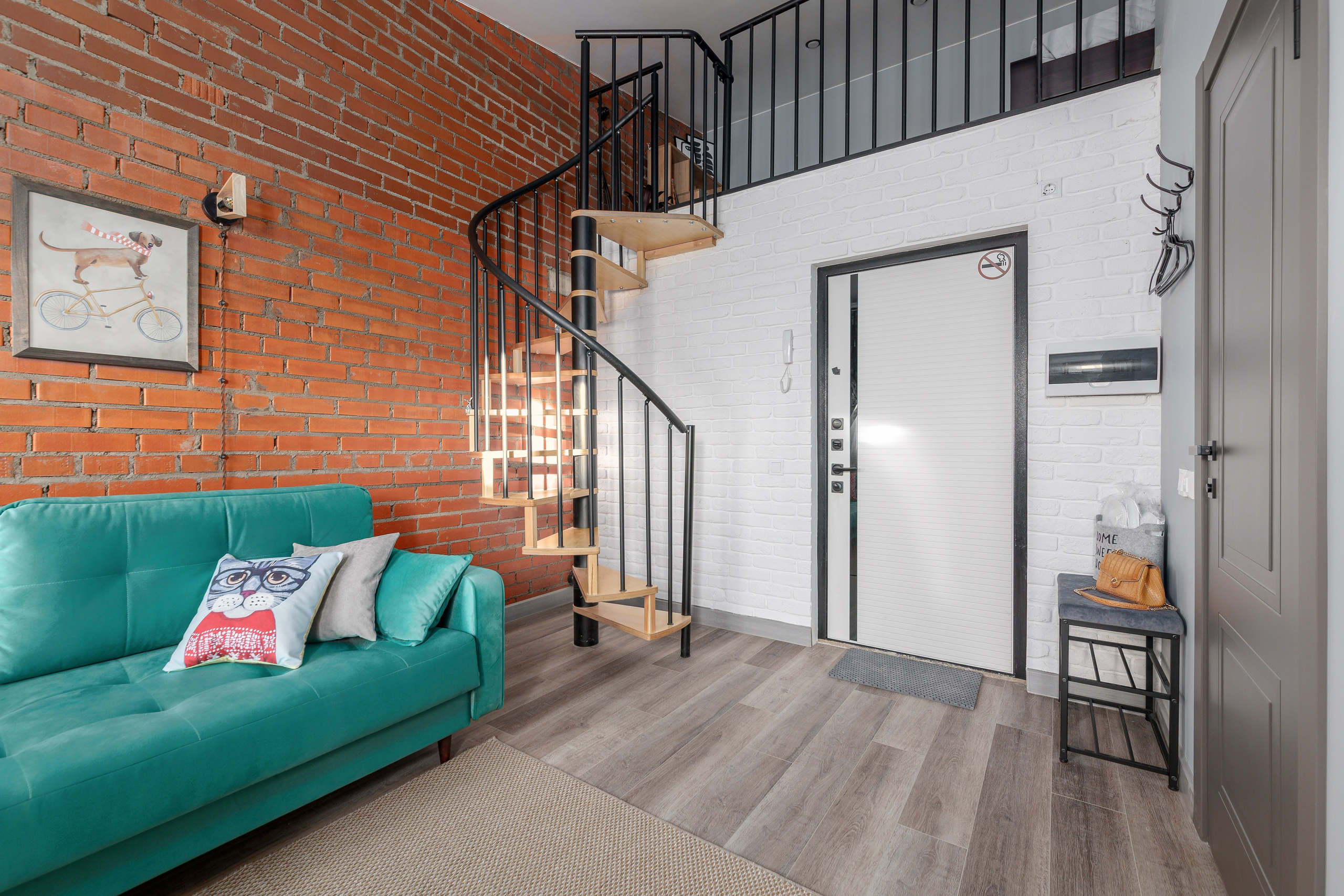 Студия, Полтавская ул