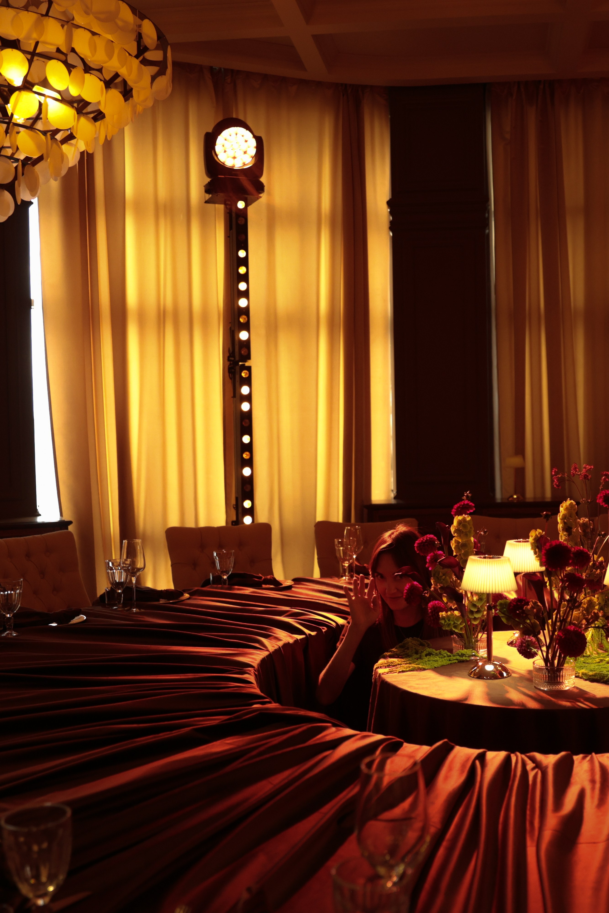 20|08|25 Backstage. On Emotions агентство