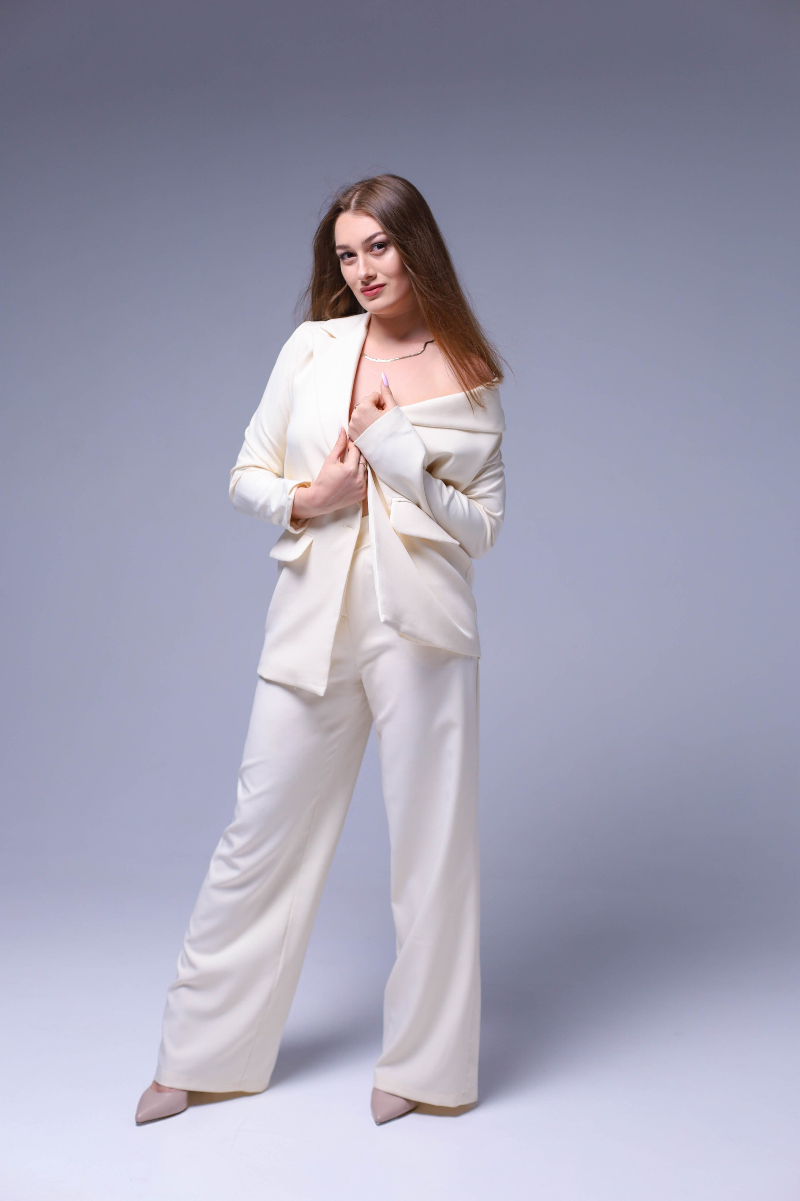 Ирина и искусственный свет. Фотограф Анна Бурлакова