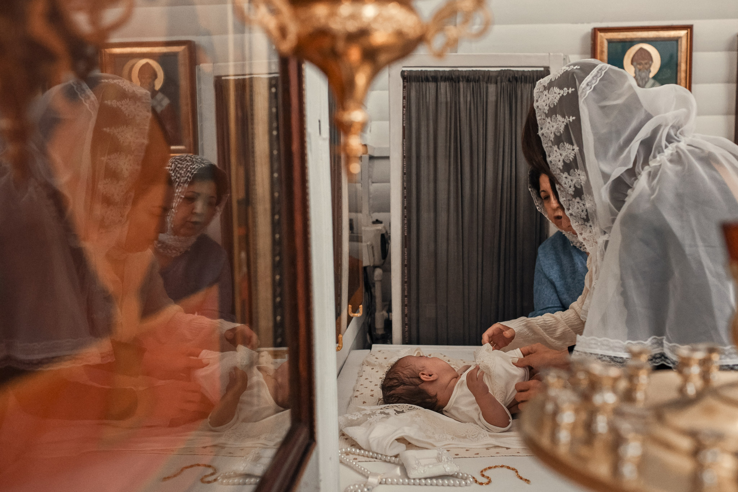 Крещение в Храме Даниила Московского Метрогородке. Профессиональный фотограф в Москве и Мо Мария Шантарёва