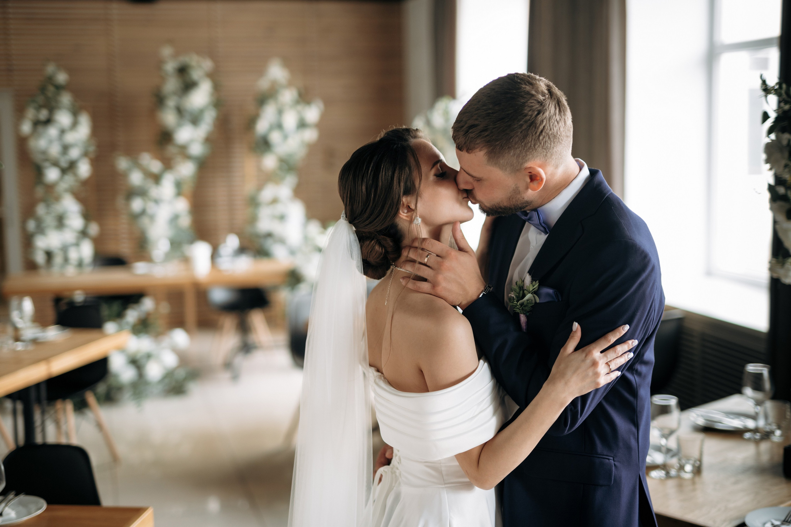 Свадебная фотосессия для Кристины и Мирослава, утро жениха и невесты. Свадебный фотограф в Тамбове Павел Четвертков