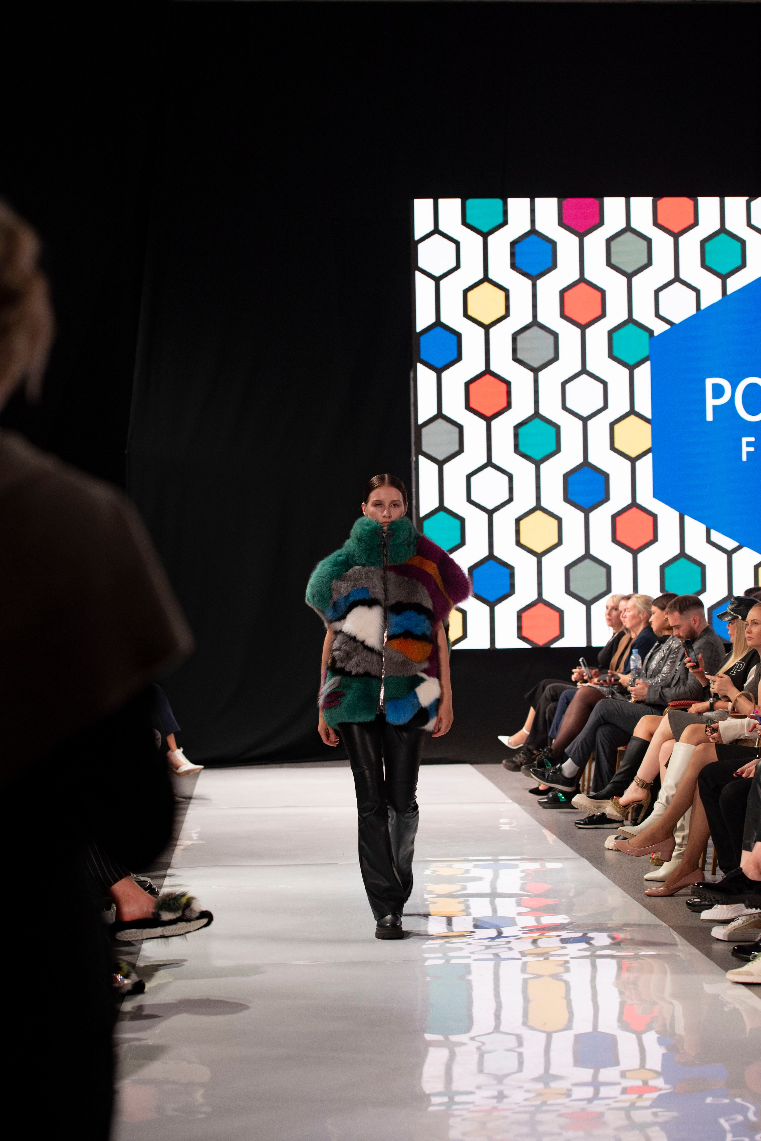 Фотограф на модельный показ. Свадебный, семейный, фэшн фотограф, школьный фотограф в Сочи