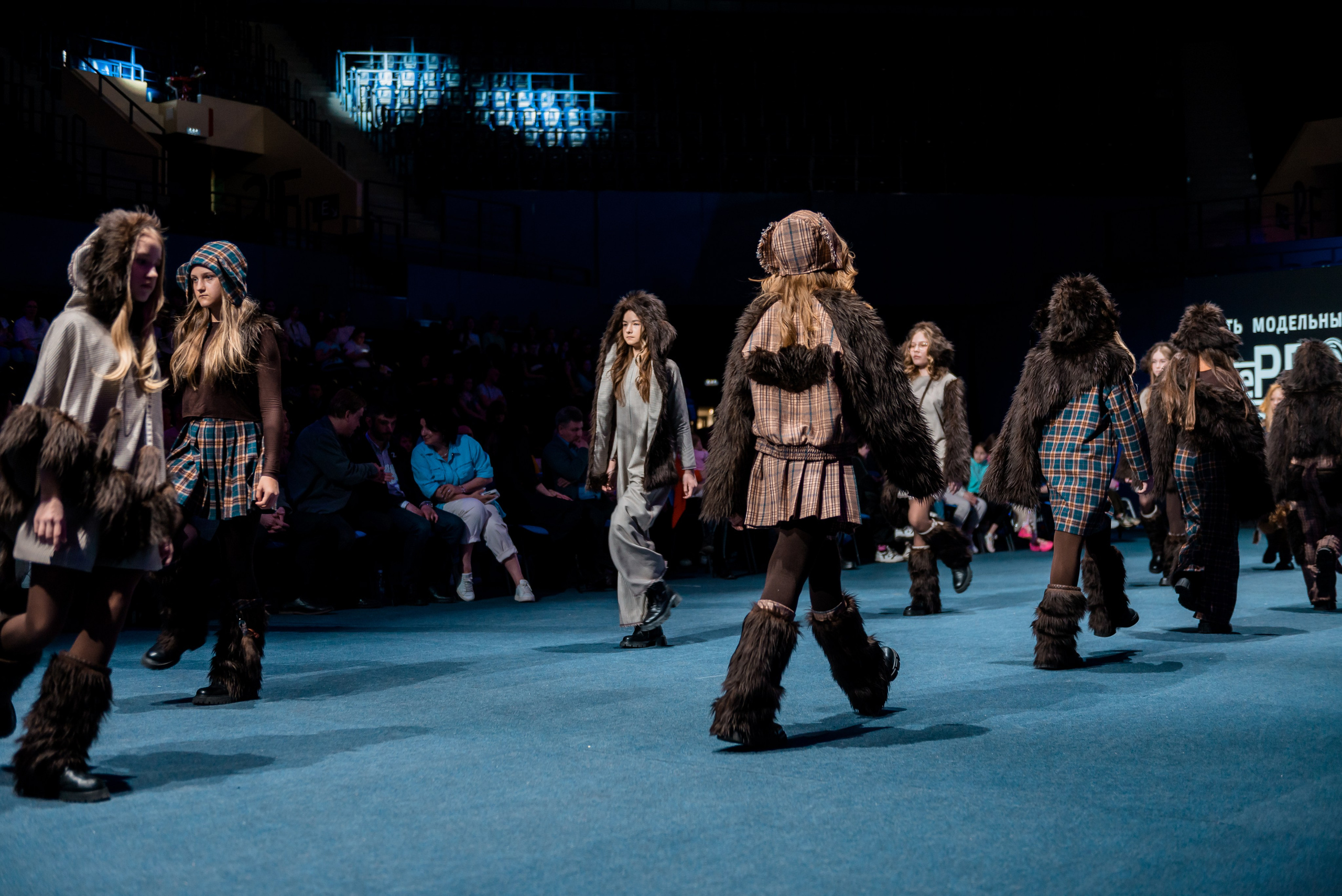 На Крыльях в Ледовом Дворце 2023. Детский фотограф, семейный фотограф и репортажи в Кемерово