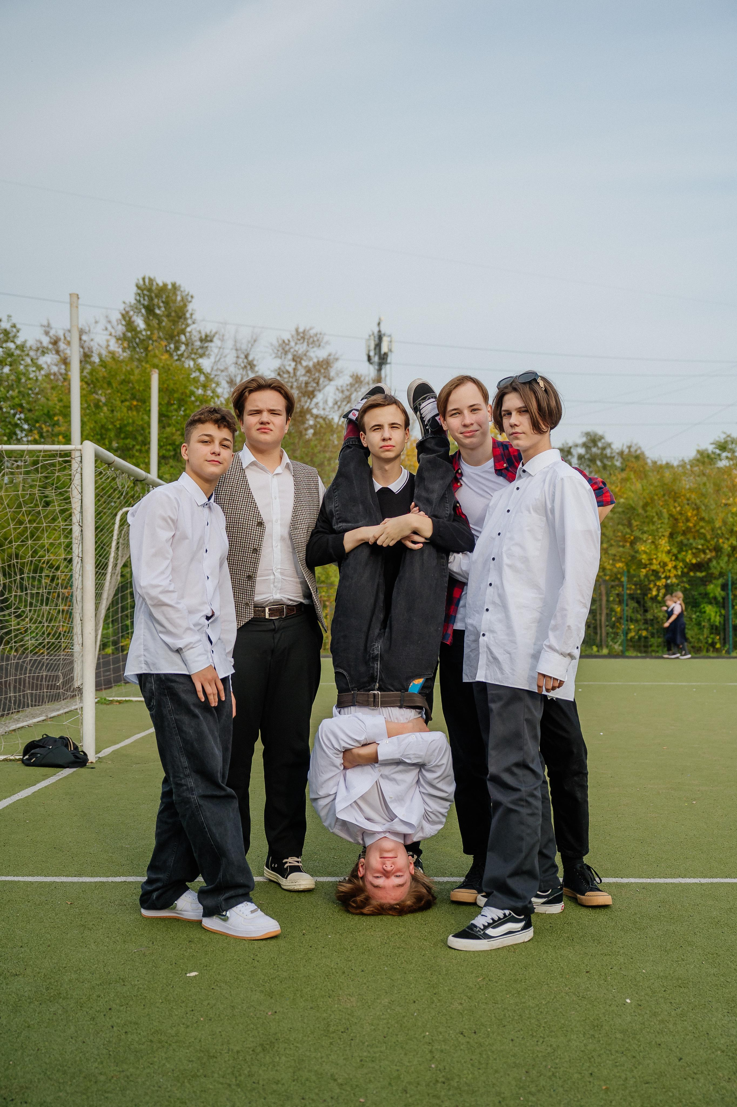 Фотосъемки для школьных альбомов. Выпускные альбомы. Съемка в школах и детских садах