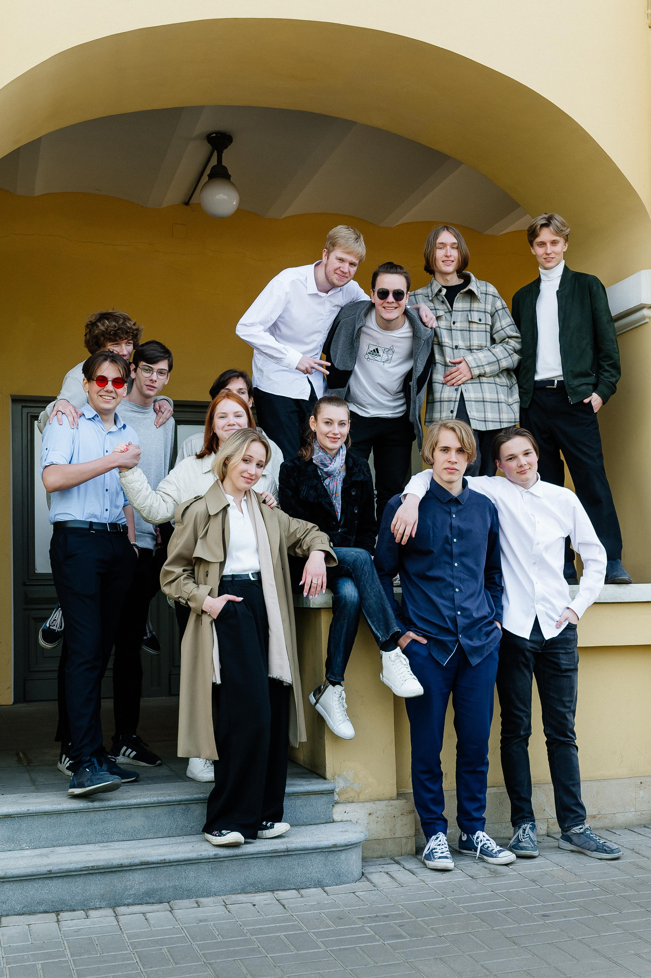 Фотосъемки для школьных альбомов. Выпускные альбомы. Съемка в школах и детских садах