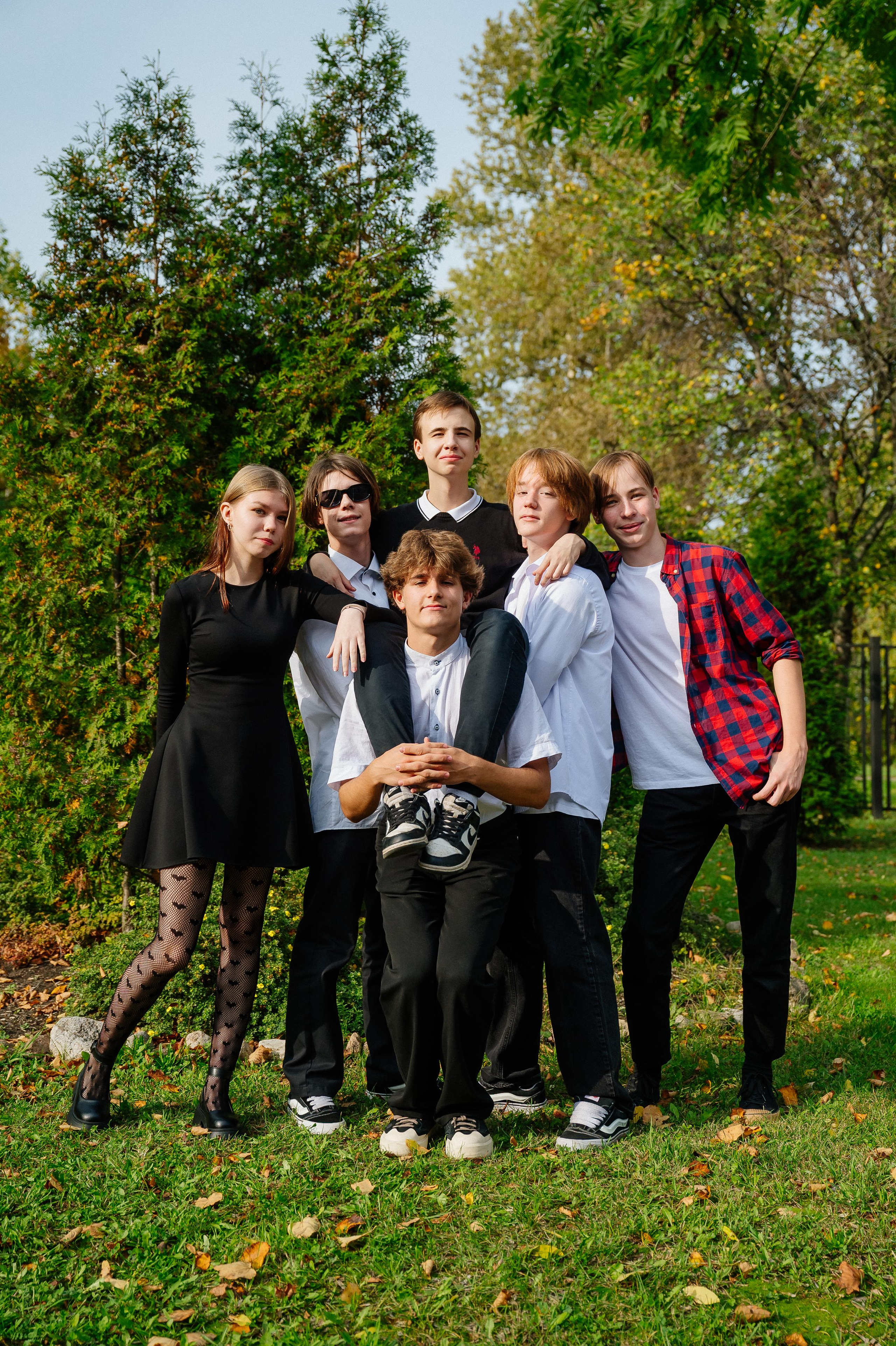 Фотосъемки для школьных альбомов. Выпускные альбомы. Съемка в школах и детских садах