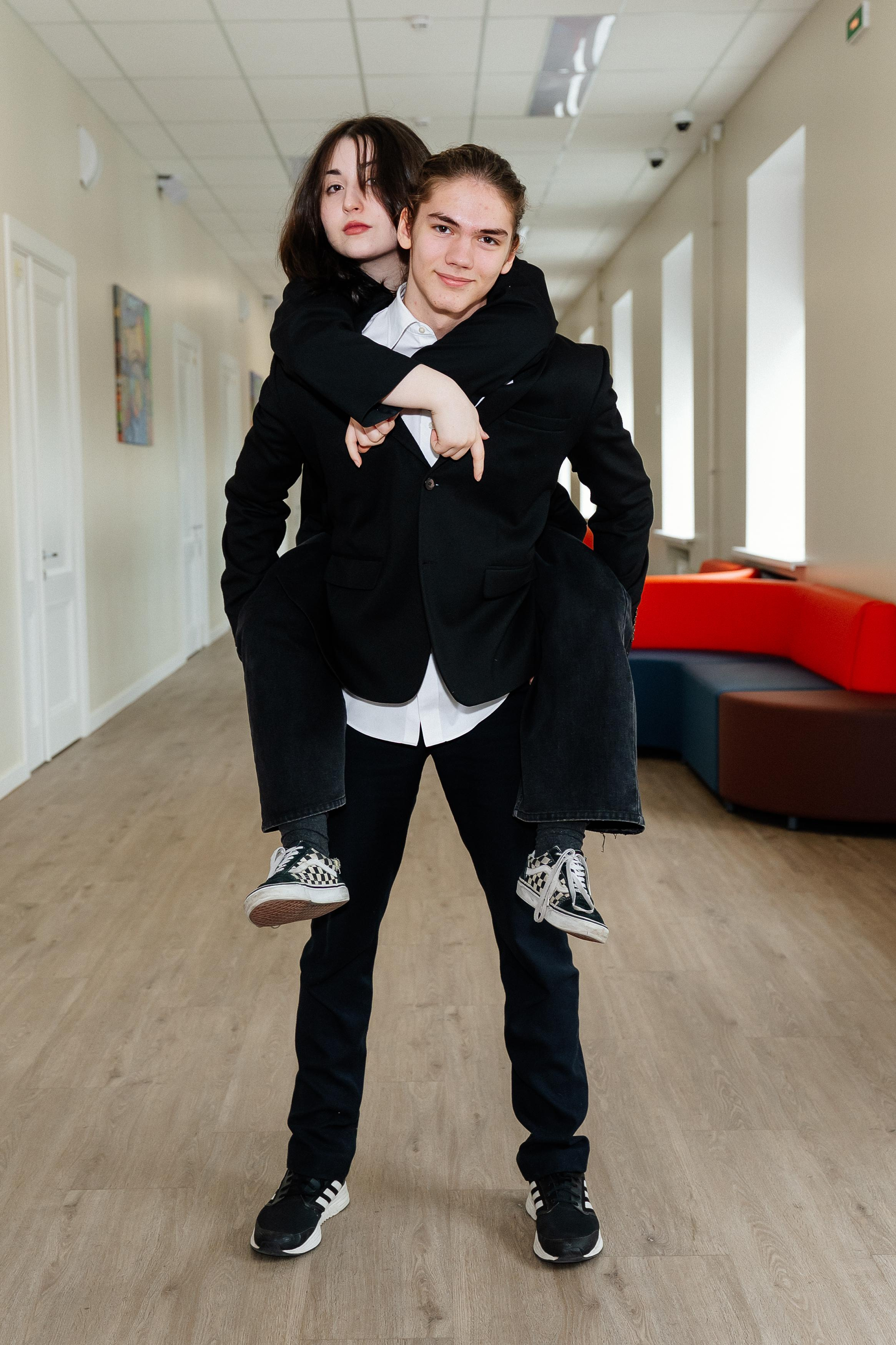 Фотосъемки для школьных альбомов. Выпускные альбомы. Съемка в школах и детских садах