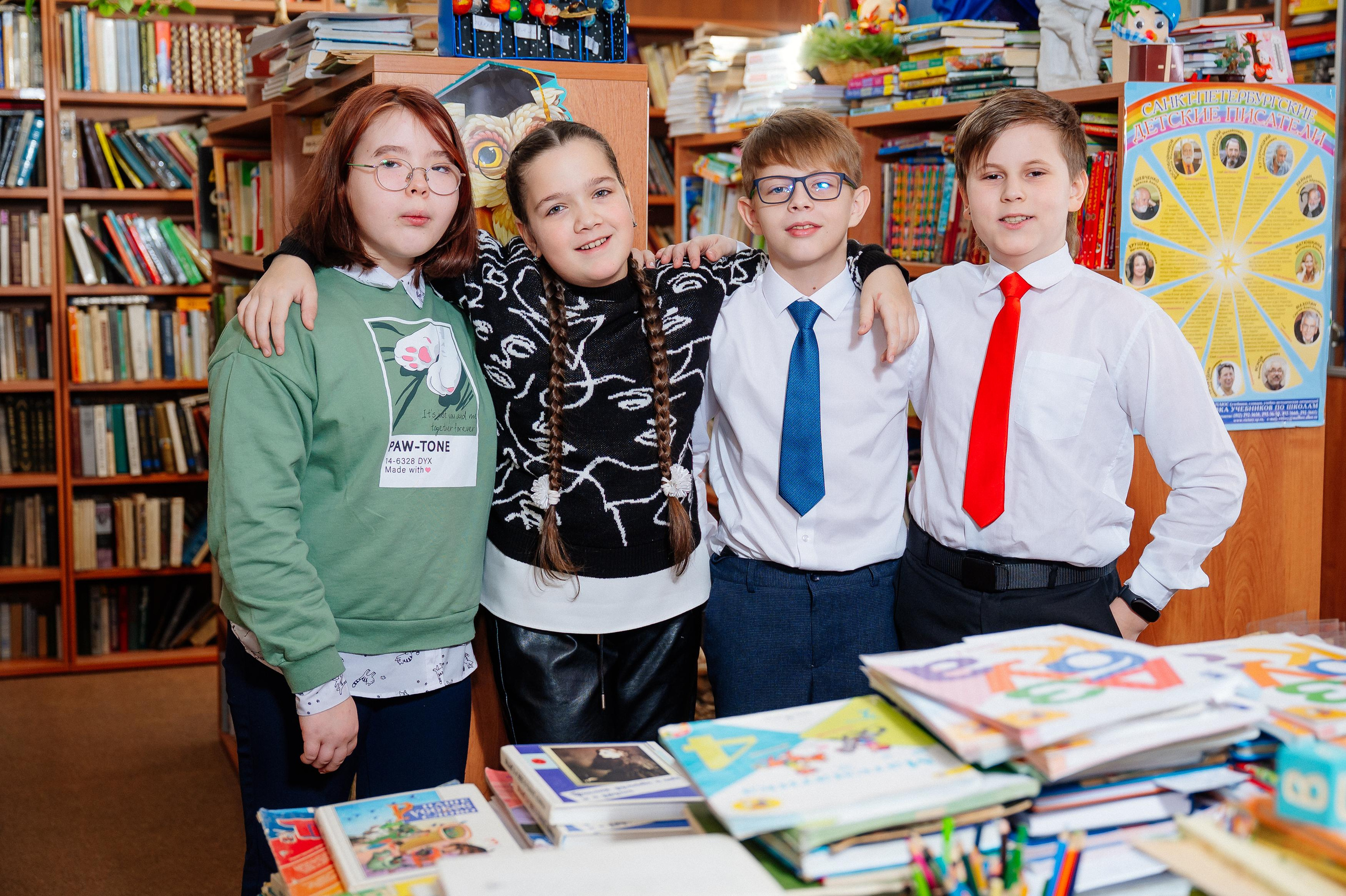 Фотосъемки для школьных альбомов. Выпускные альбомы. Съемка в школах и детских садах