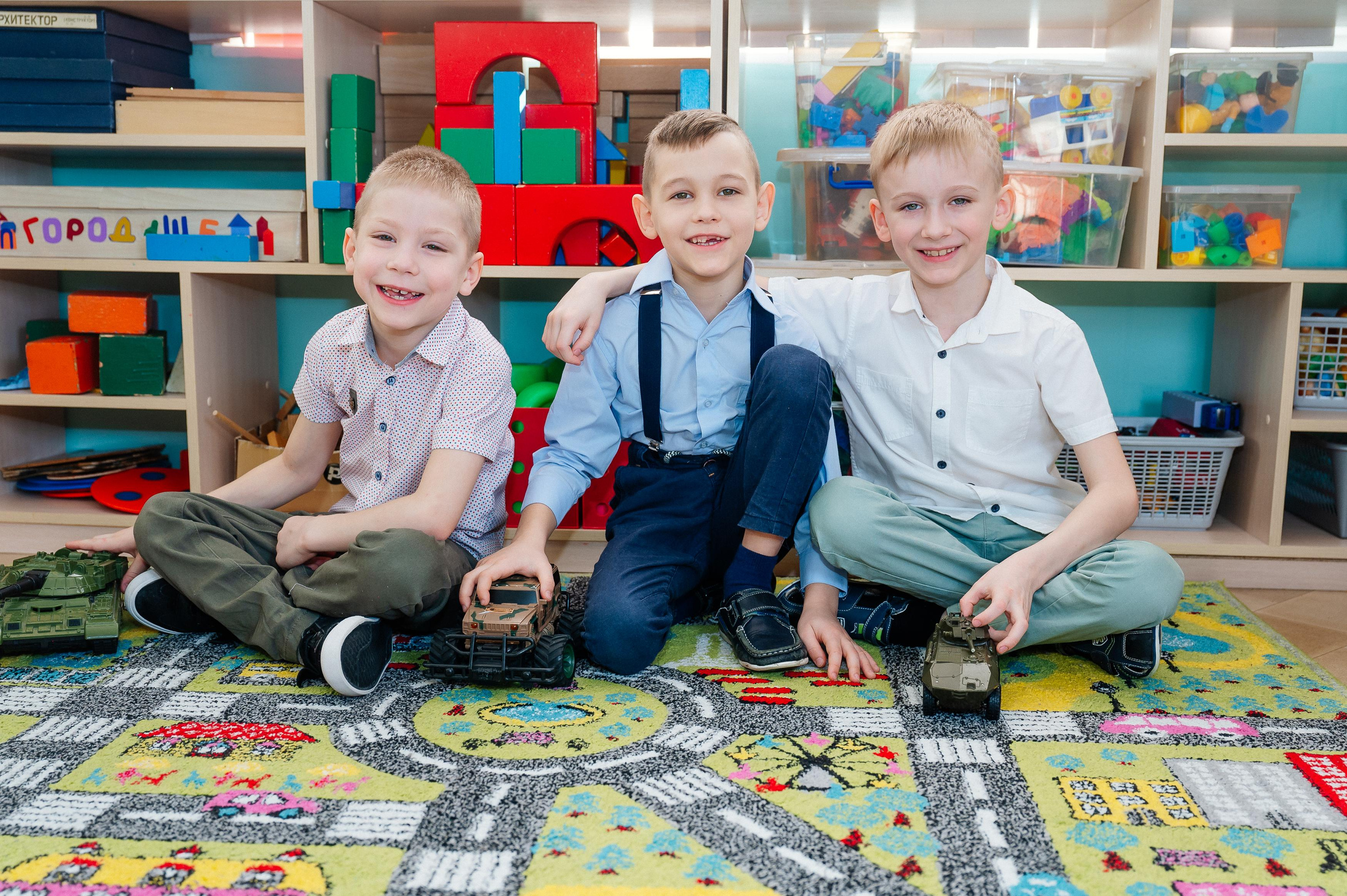 Фотосъемки для садиков. Выпускные альбомы. Съемка в школах и детских садах