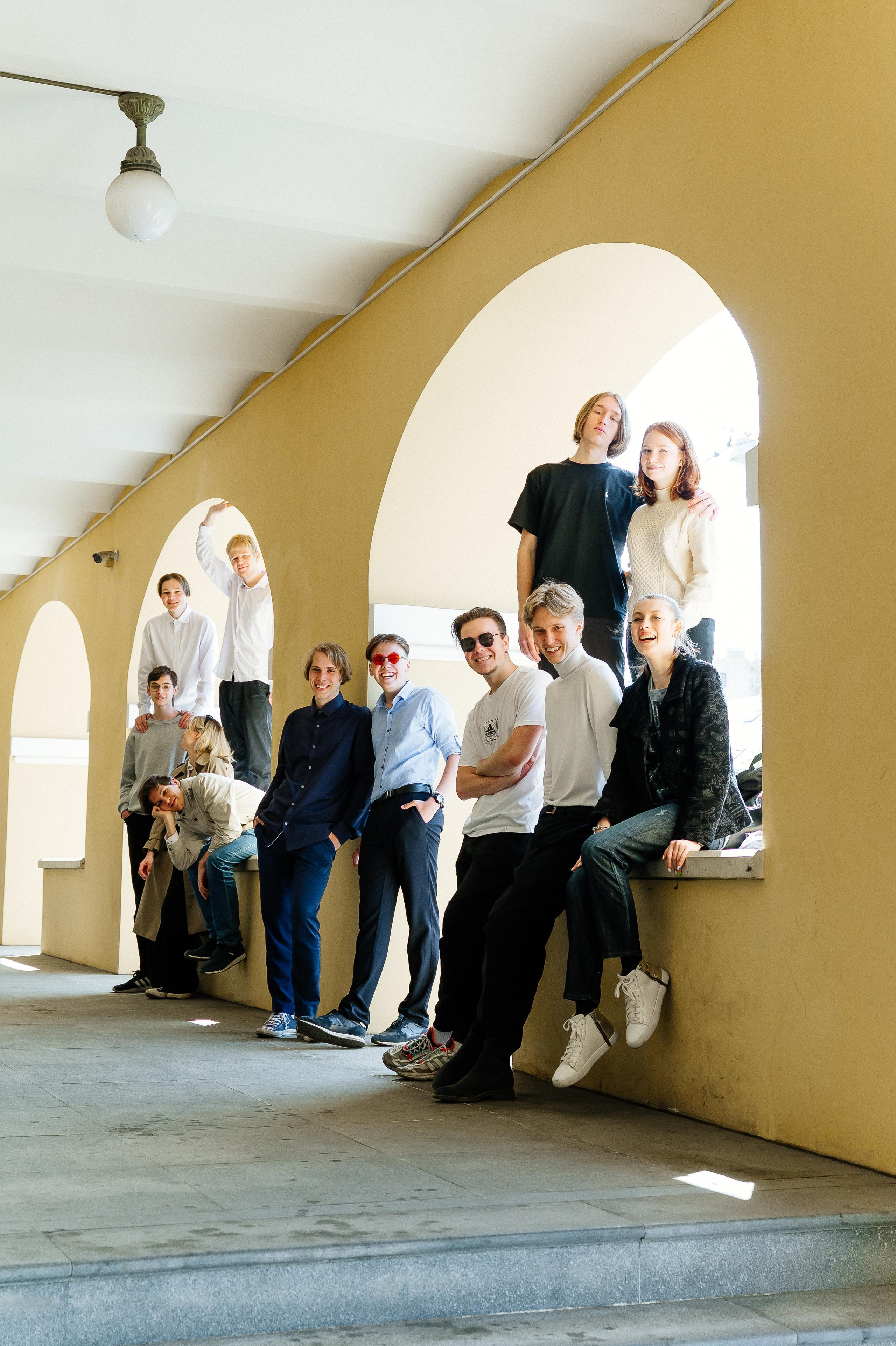 Фотосъемки для школьных альбомов. Выпускные альбомы. Съемка в школах и детских садах