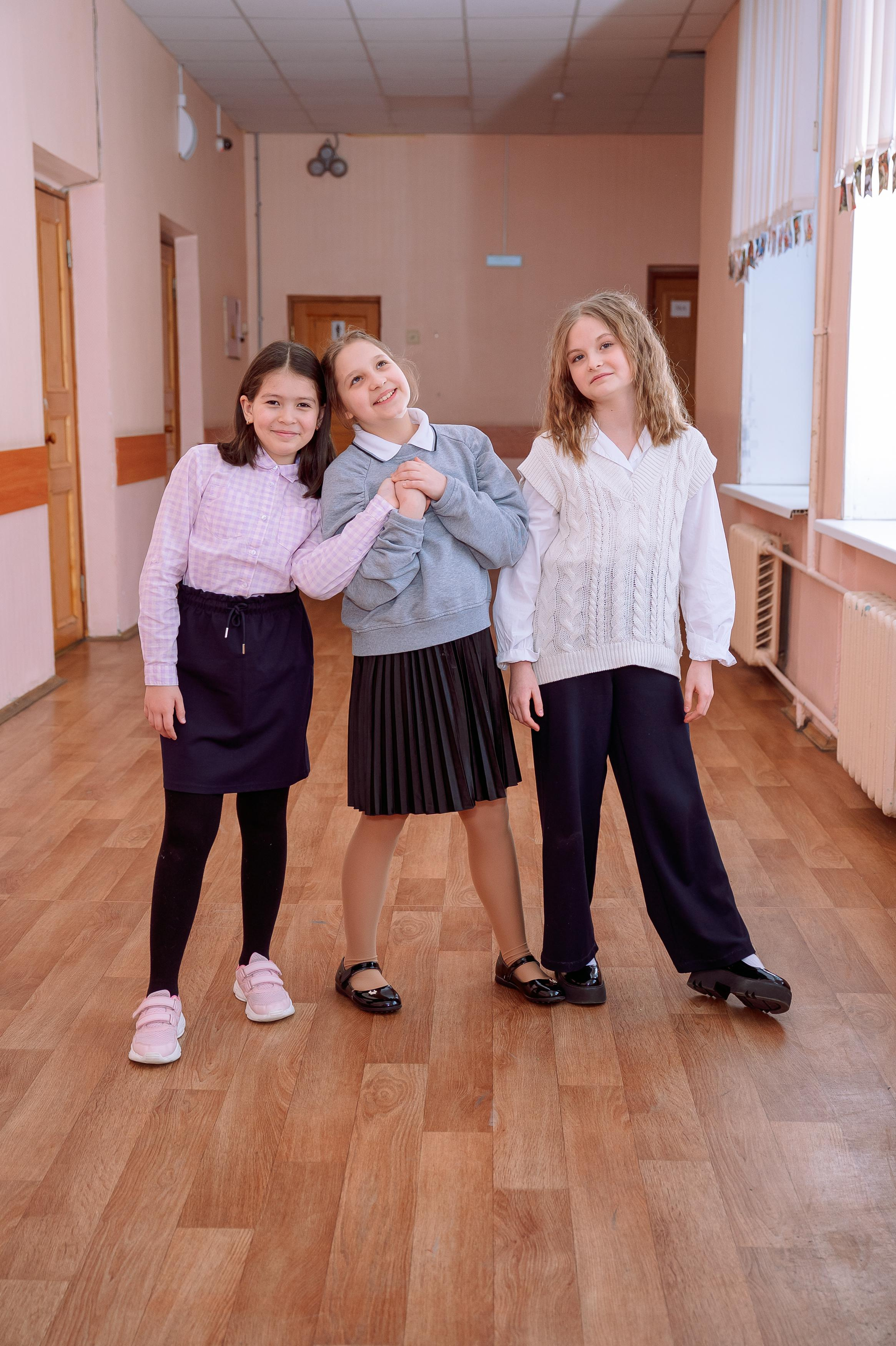 Фотосъемки для школьных альбомов. Выпускные альбомы. Съемка в школах и детских садах