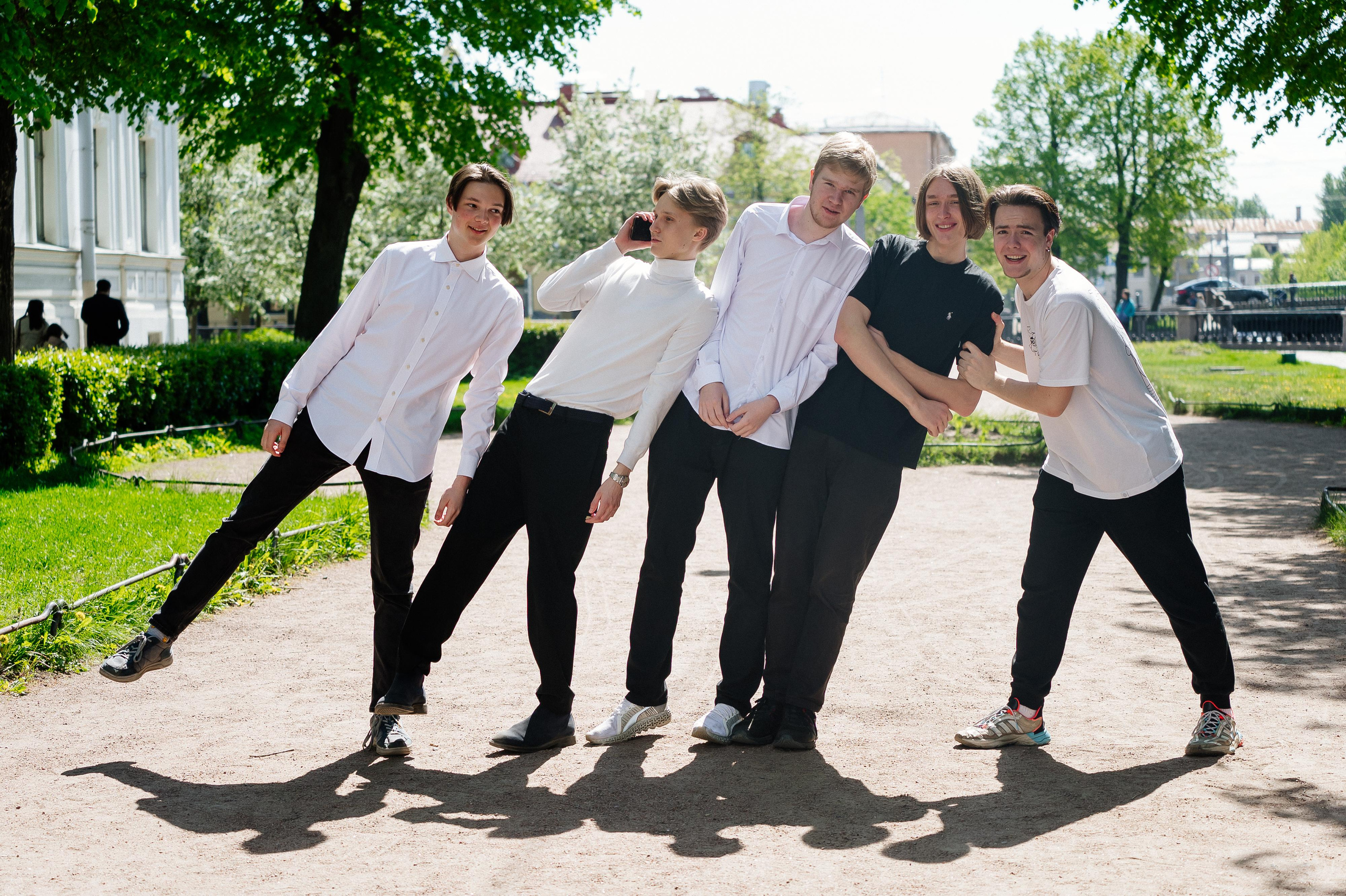 Фотосъемки для школьных альбомов. Выпускные альбомы. Съемка в школах и детских садах