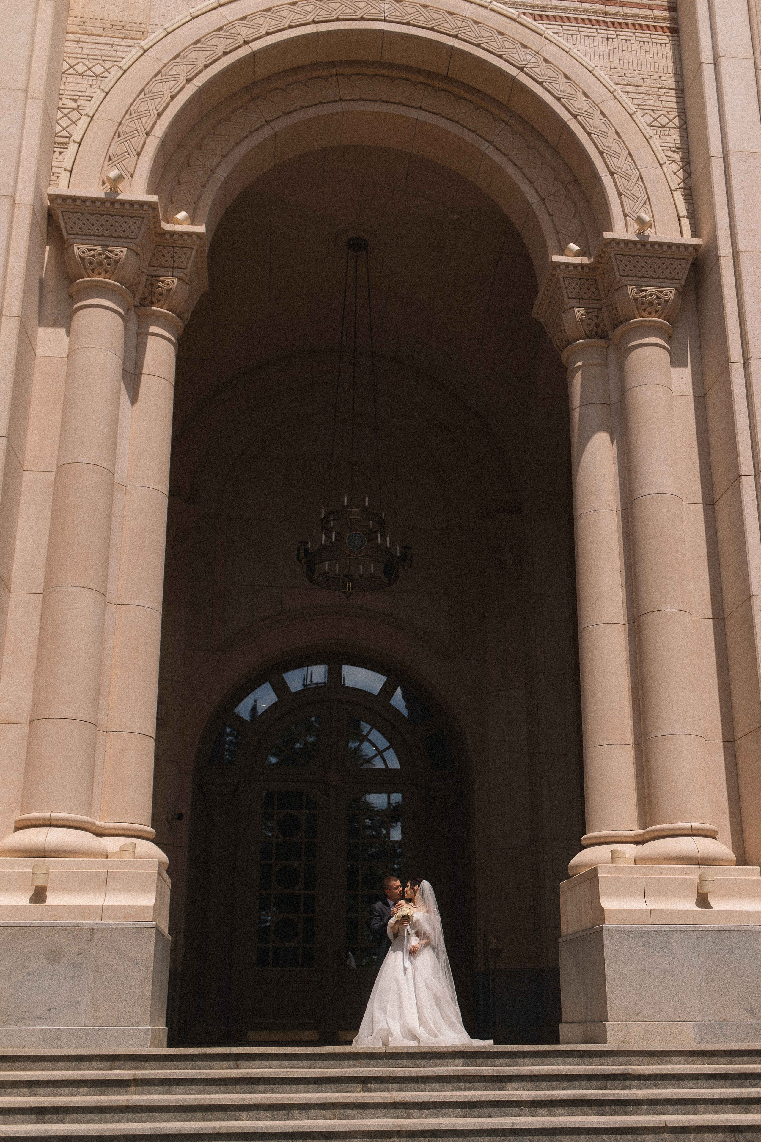 ''Мы''. Свадебный видеограф в Крыму Алина Мироманова