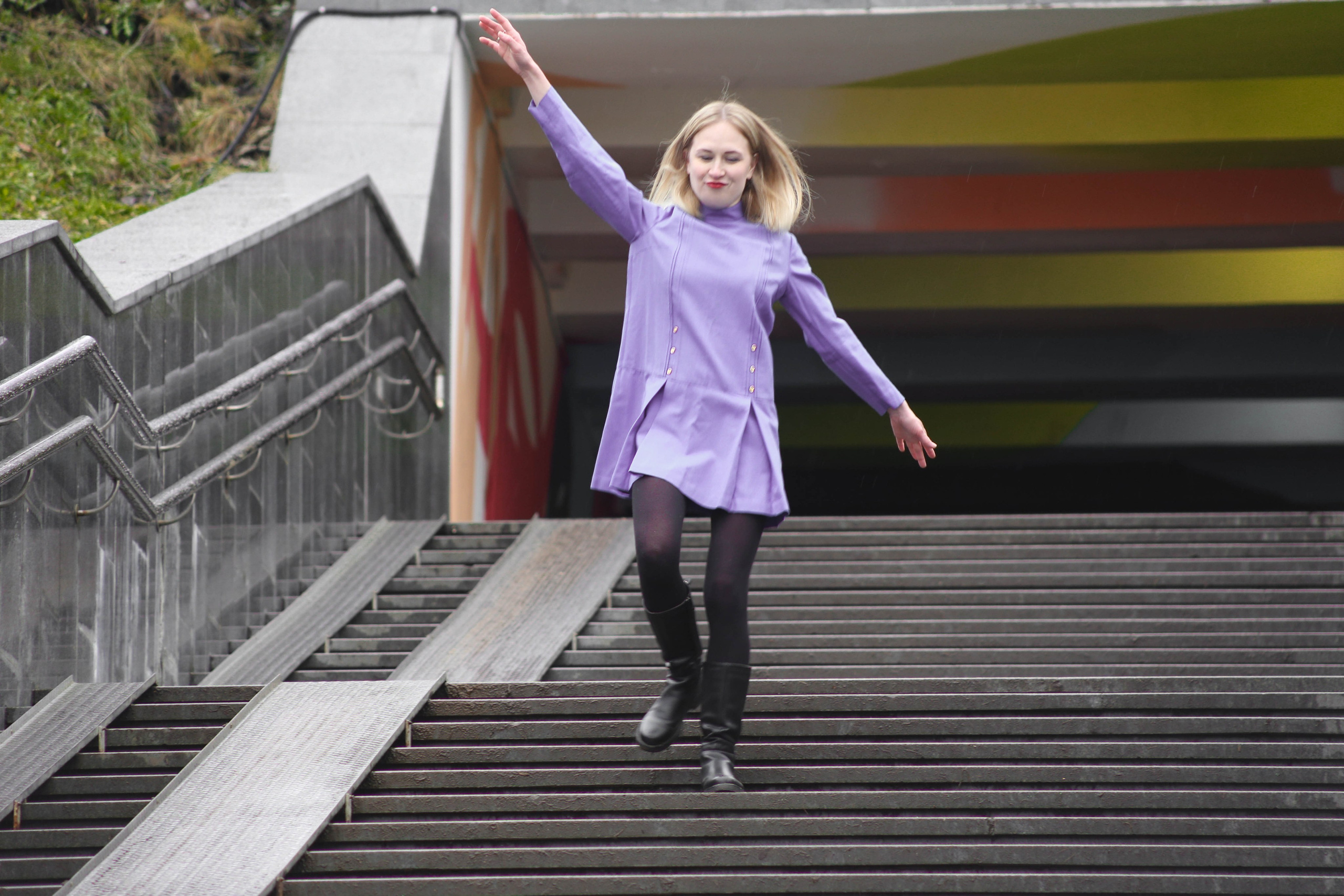 Маша на набережной. Часть 2. Фотограф Пермь. Фотосессия в фотостудии Перми и на свежем воздухе