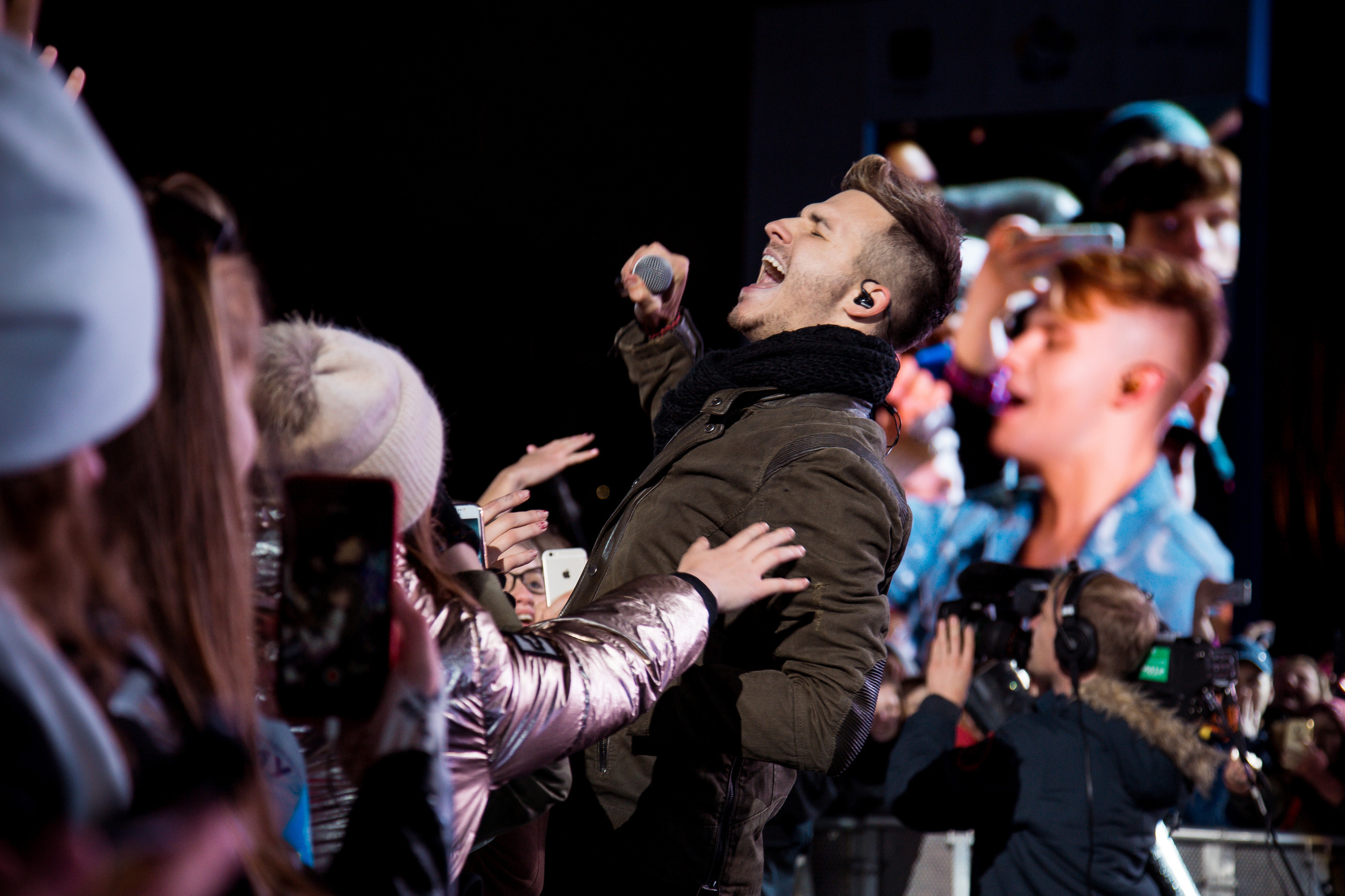 Фестиваль молодежи в Лужниках. Свадебный Семейный Репортажный фотограф в Москве