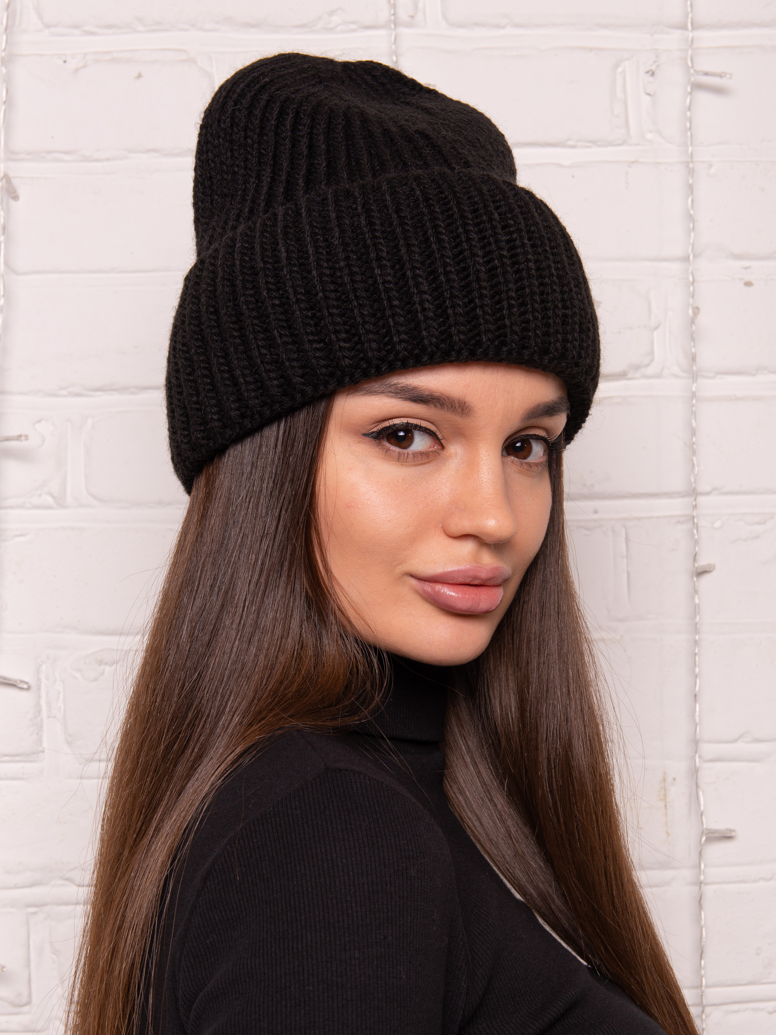 Модельная съемка в интерьере для маркетплейсов. ТМ Продакшн — Съемка для маркетплейсов в Москве