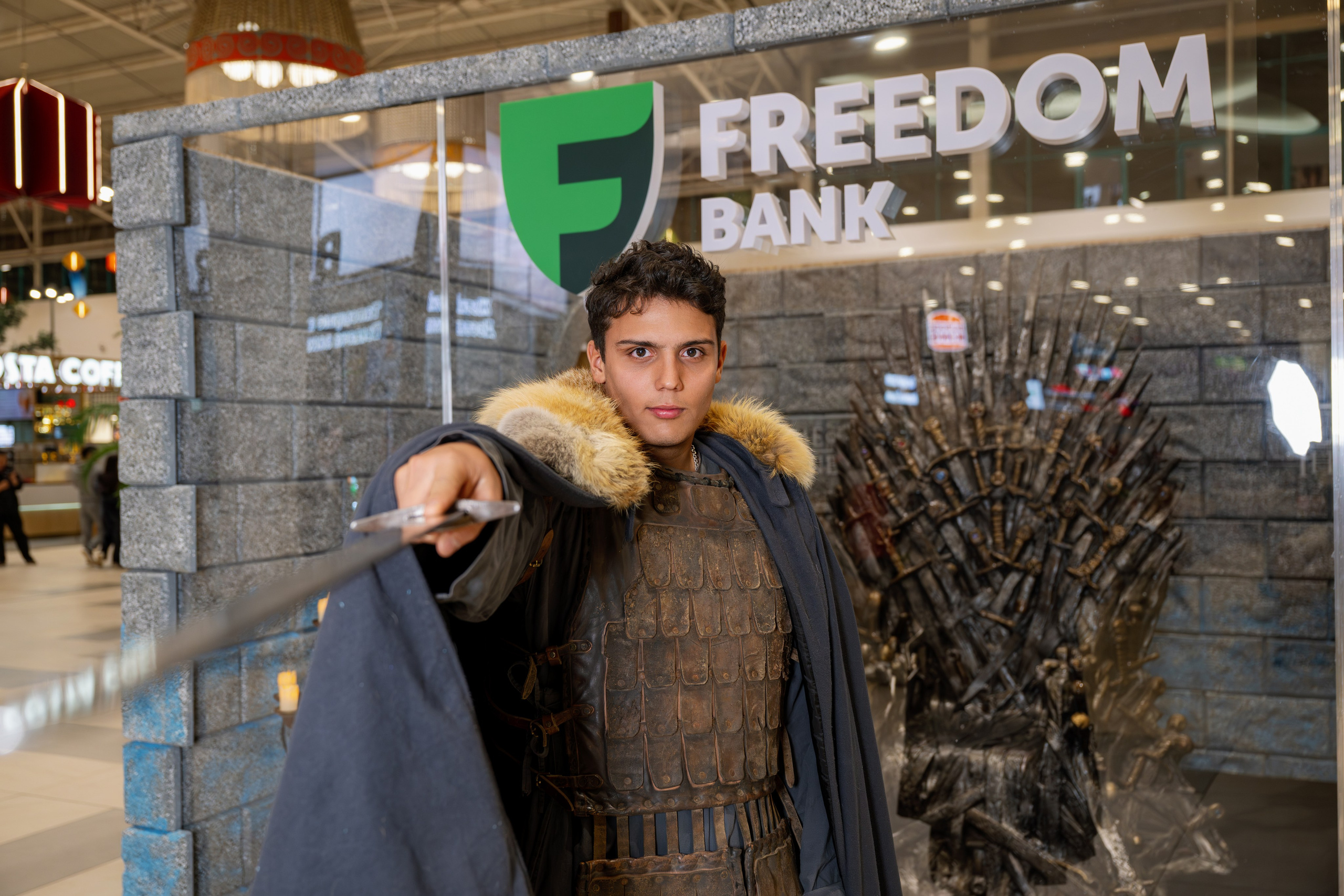 Freedom Bank & Game of Thrones. Фотограф в Алматы — Алексей Коньков | Репортаж, свадьбы, портреты