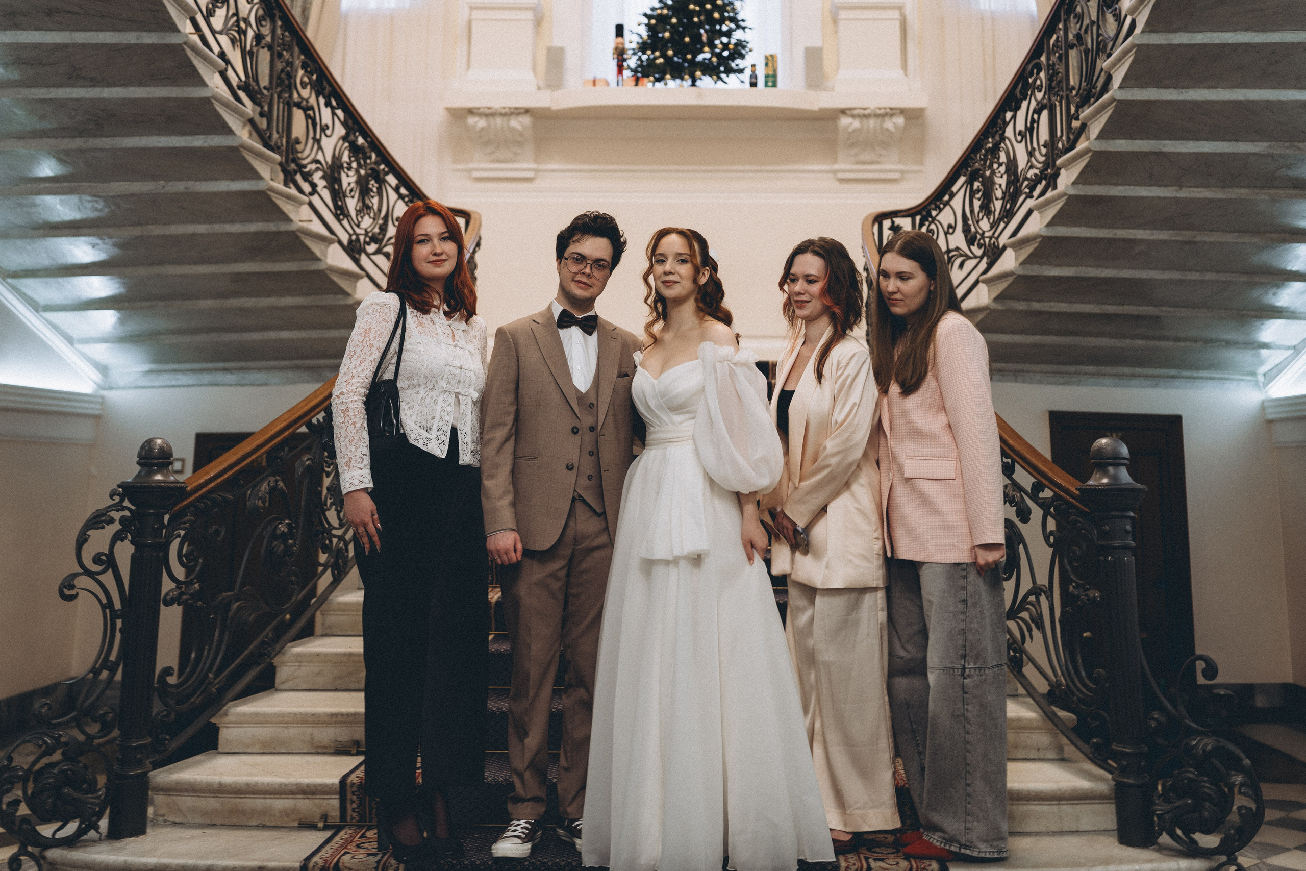 СВАДЕБНАЯ СЬЕМКА ВО ВТОРОМ ДВОРЦЕ С ГОСТЯМИ И ПРОГУЛКА В ТАВРИЧЕСКОМ САДУ. Профессиональный фотограф, Санкт-Петербург — Виктория Богомолова