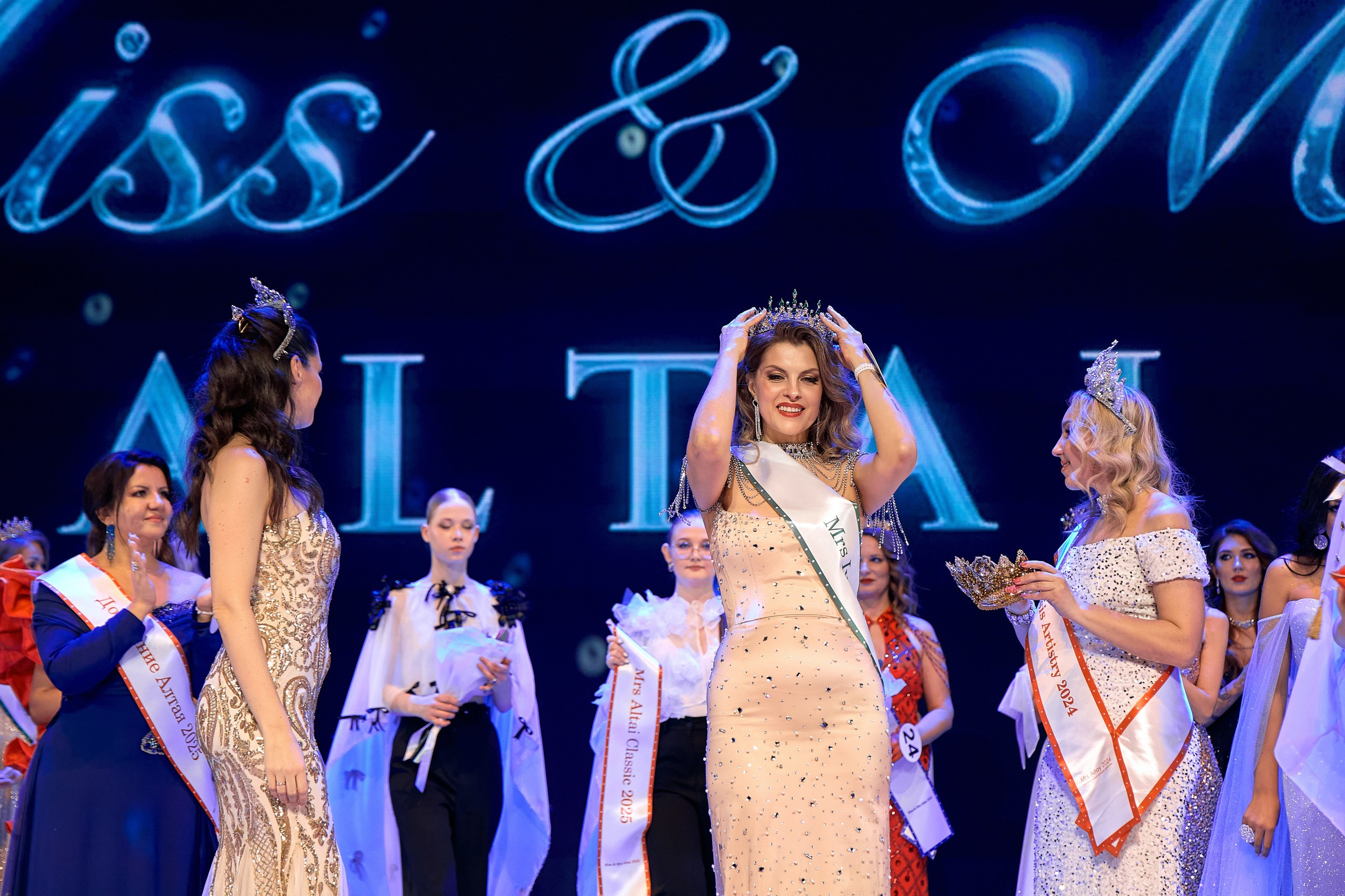 Мисс Алтай 2025. Свадебный репортажный и фуд фотограф в Барнауле Гайфулин Виталий