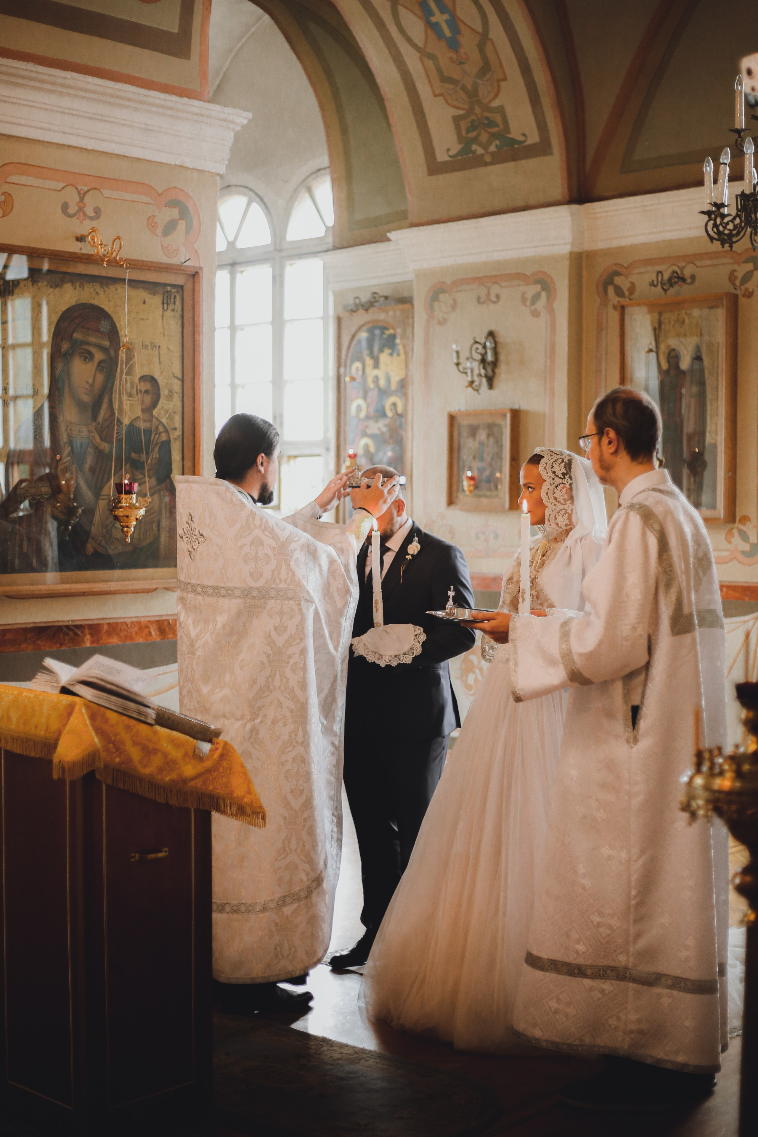 Венчание в Никольском Храме Зеленоград. Фотограф Анастасия Залевская