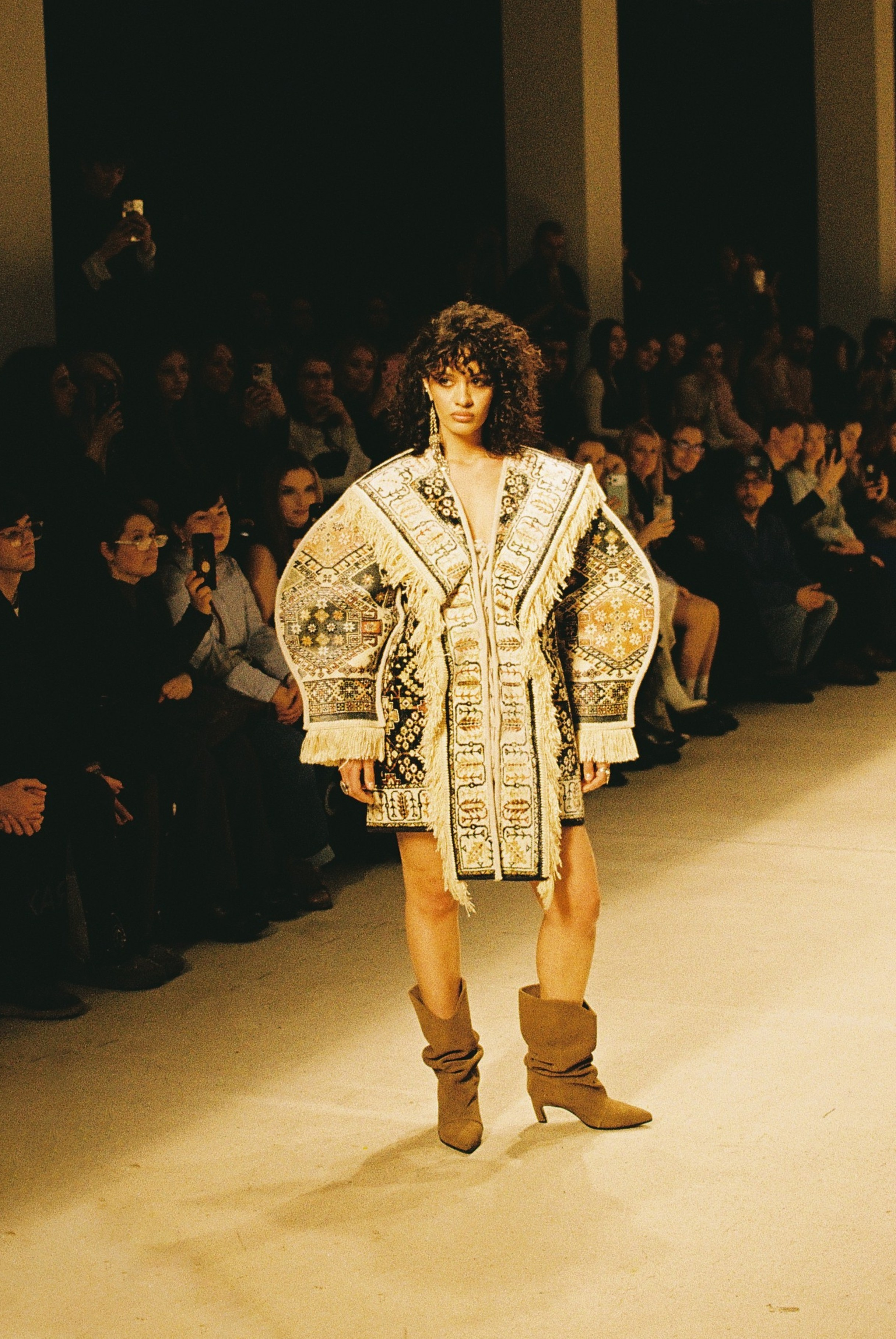 День 2. Плёночный фотограф Москва, Саша Звук