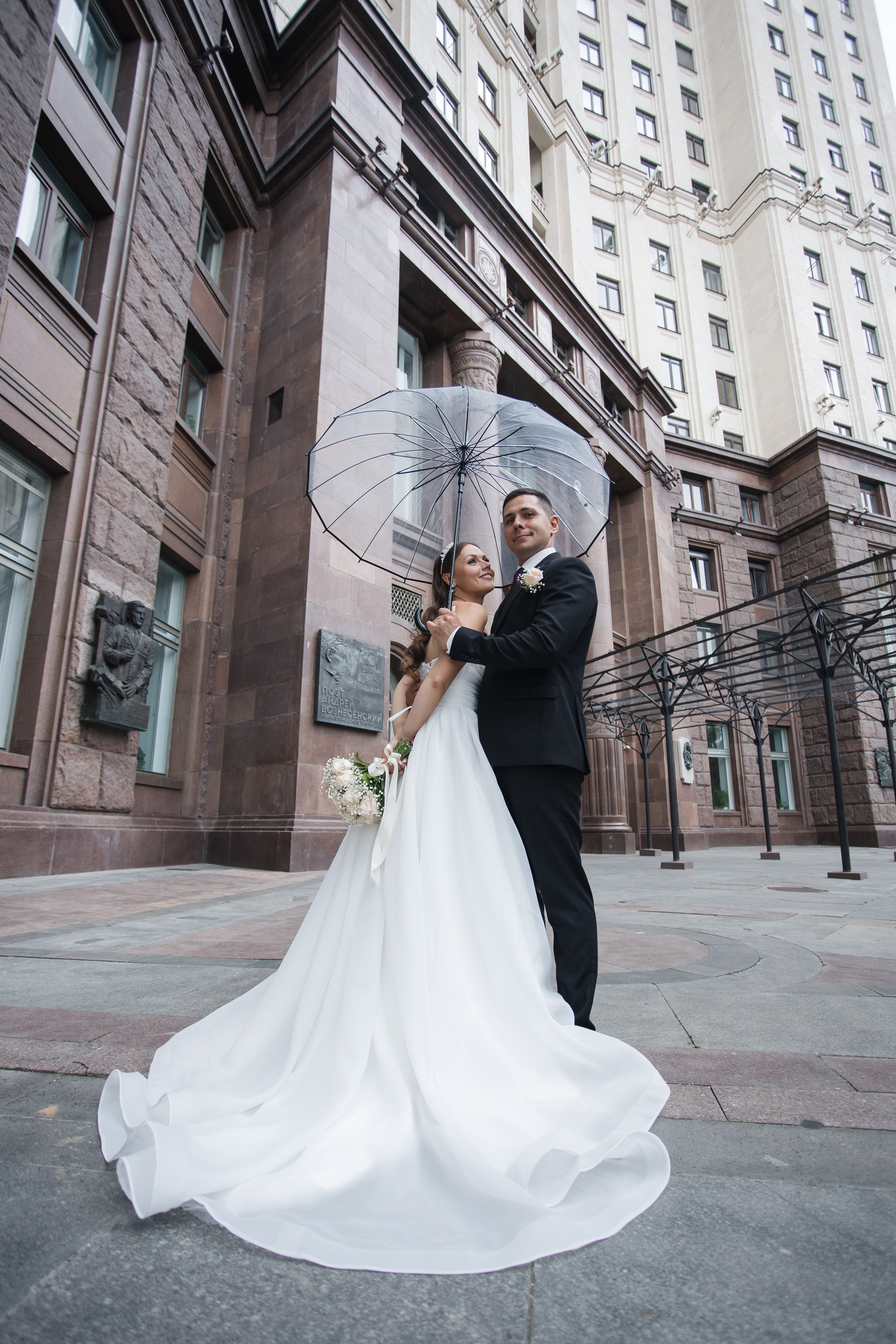 Свадебная фотосессия Высотка на Кательнической набережной. Фотограф Антон Стренковский. Свадебная хроника в Москве