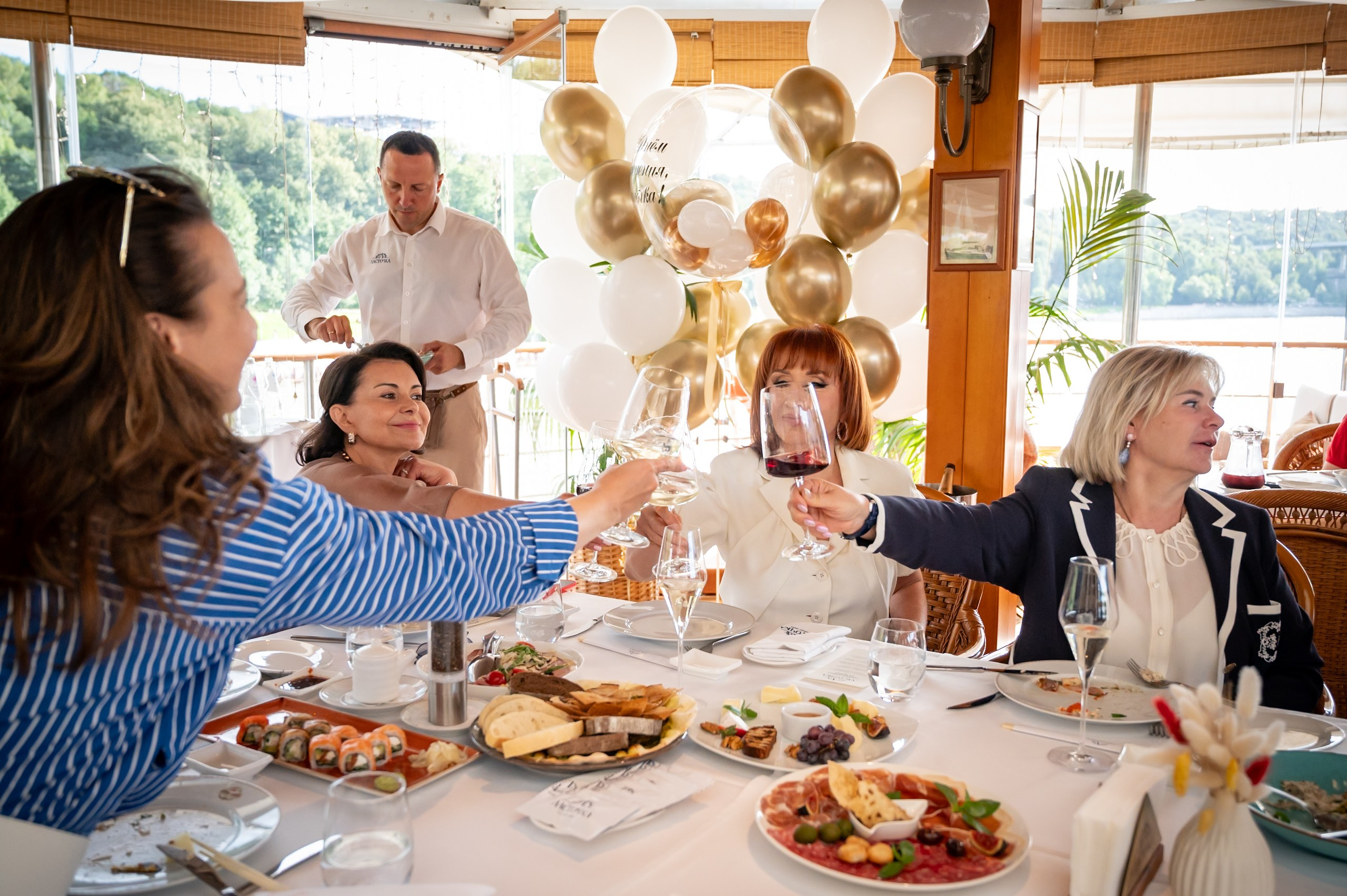 День рождения в ресторане «Ласточка»