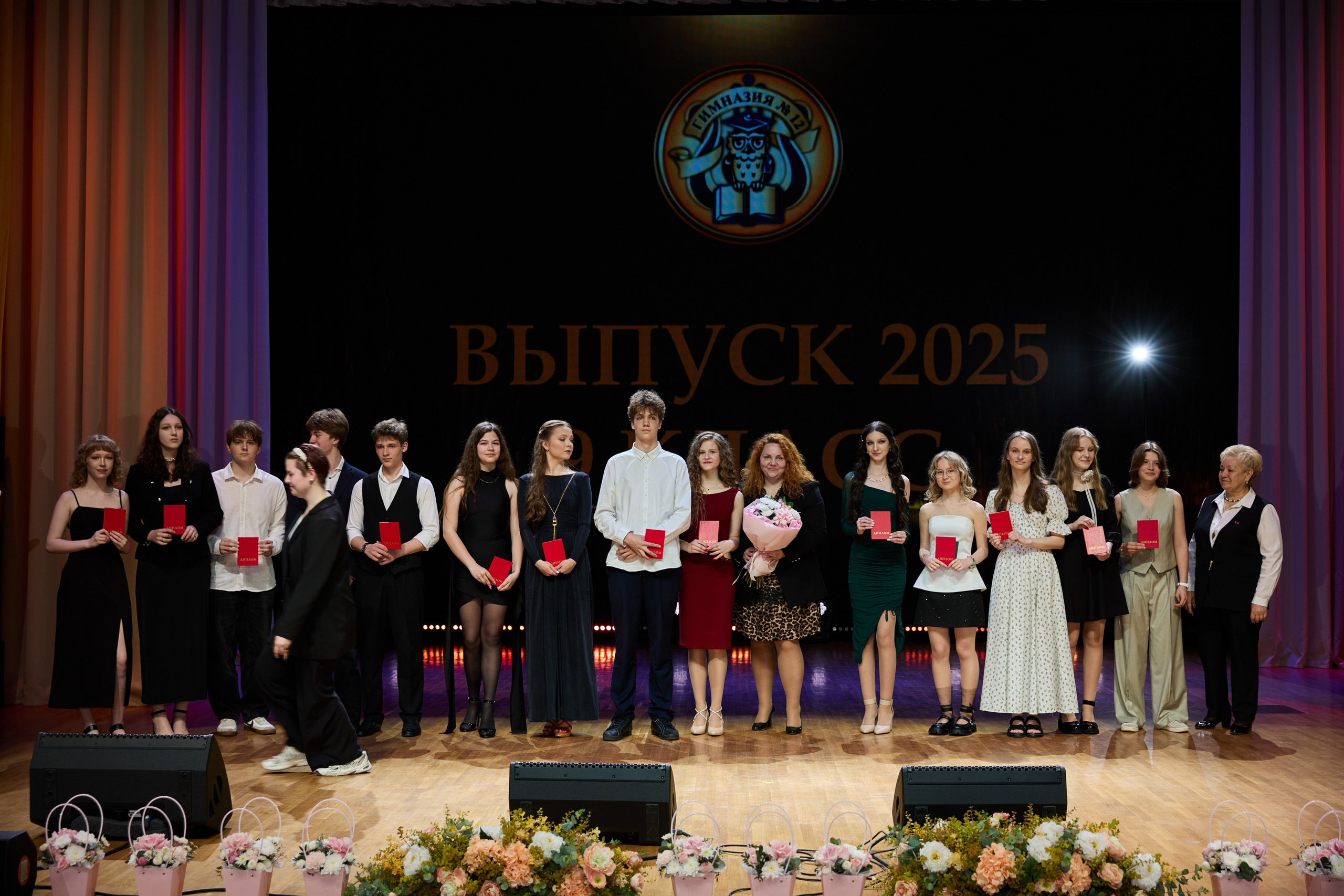 Выпускной 9 класс. Свадебная, репортажная фотосъемка и видеосъемка в Минске. Илья и Юлия Ширмановы. Фотограф | Видеограф | Минск