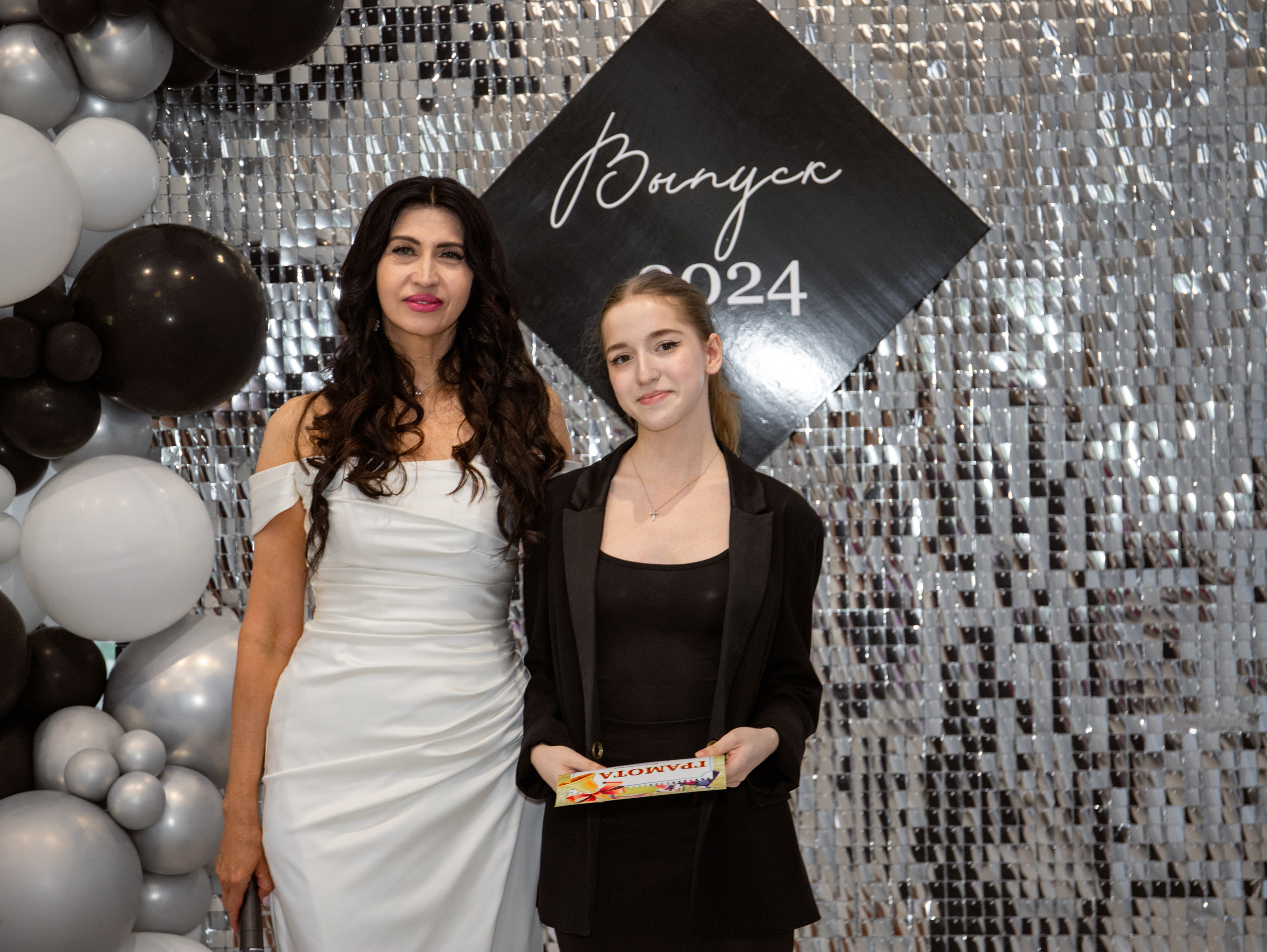 Выпускной 9 класс 2024. Свадебный и семейный фотограф в Москве Мила Широких