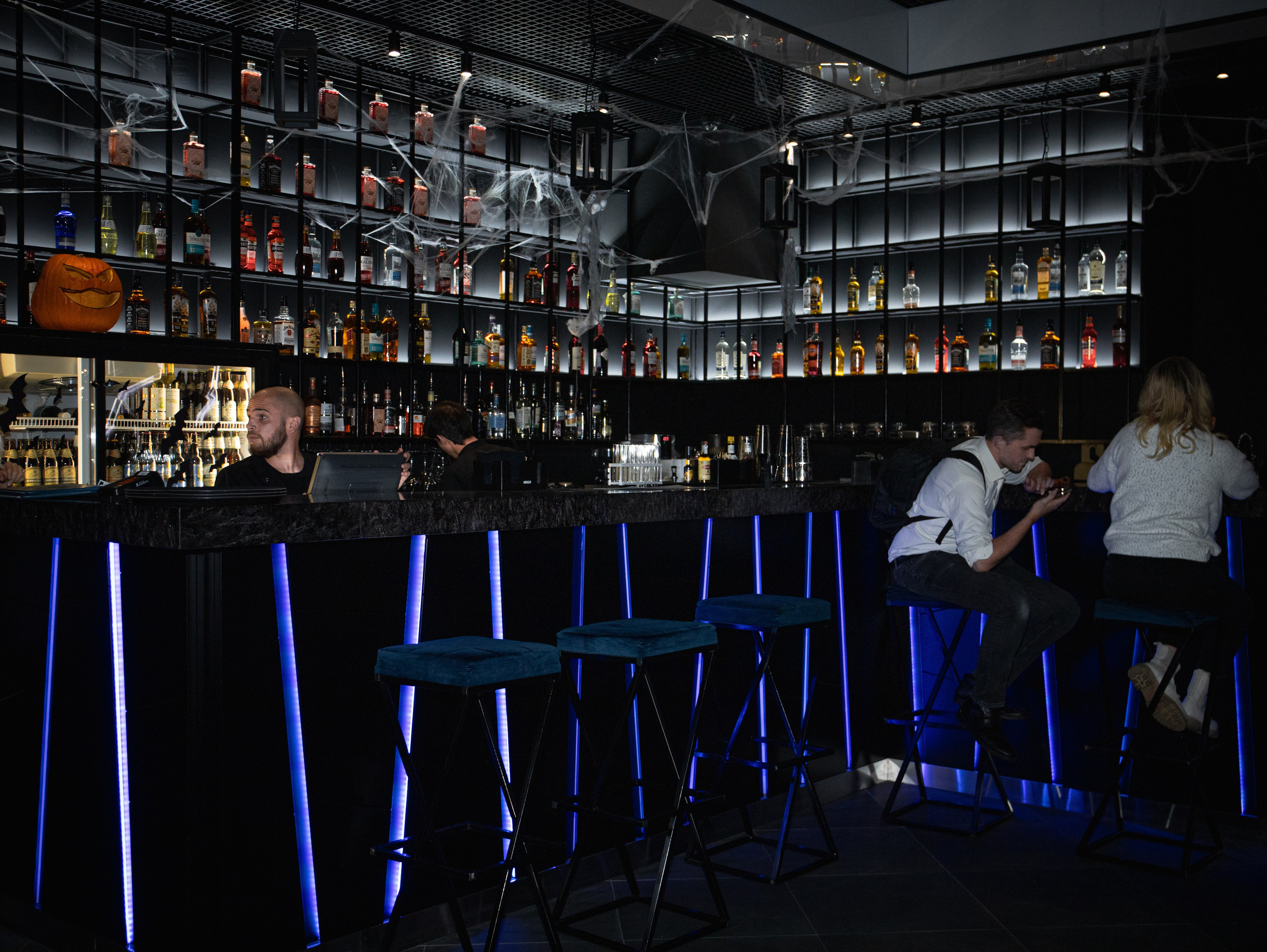 Открытие кальян-бара. Свадебный и семейный фотограф в Москве Мила Широких