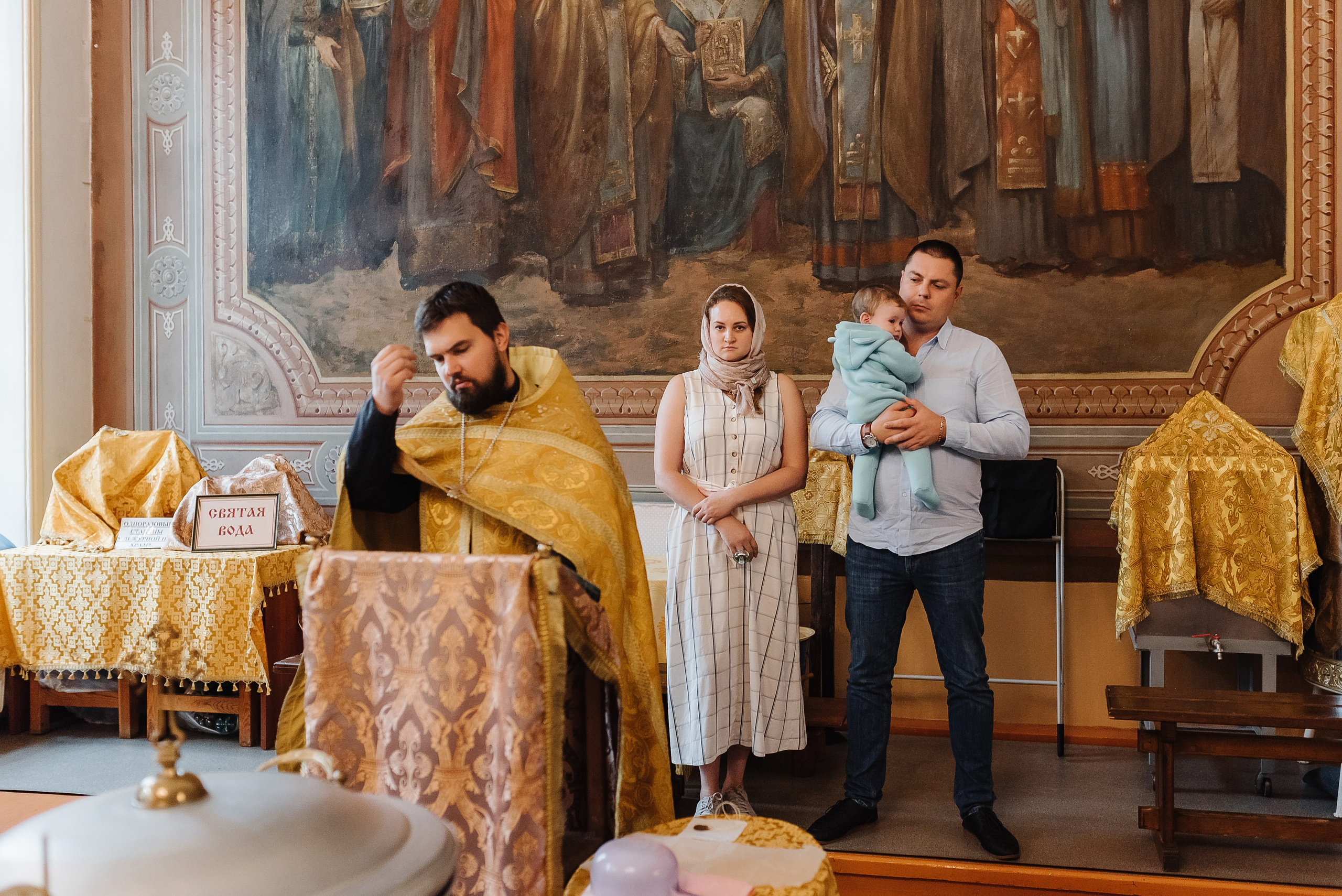 Фотосессия крещения ребенка Павловский Посад. Свадебный и женский фотограф город Электросталь и Ногинск