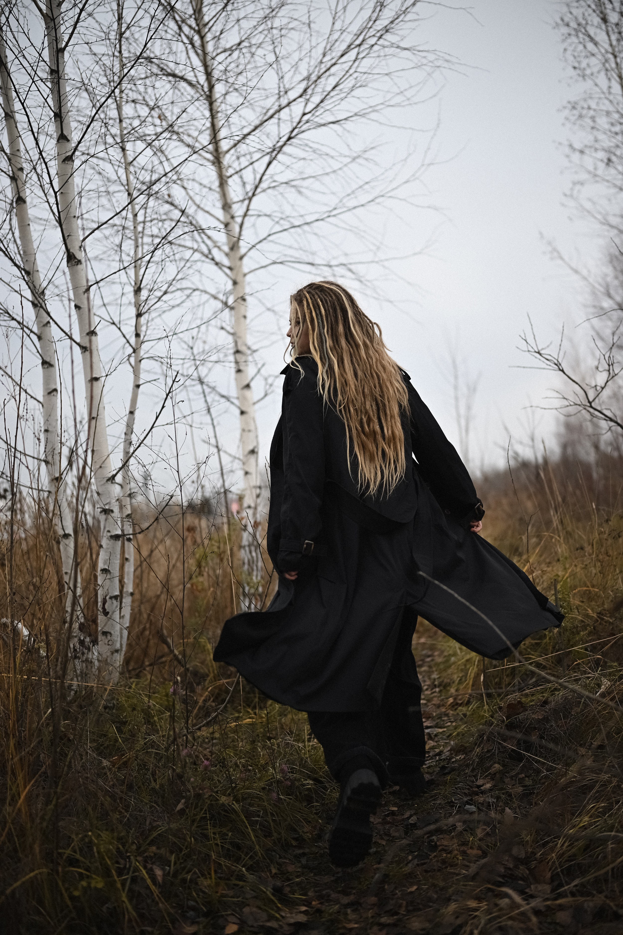 Тишина осени — атмосферная фотосессия на природе в Казани от фотографа Алексея Клейменова