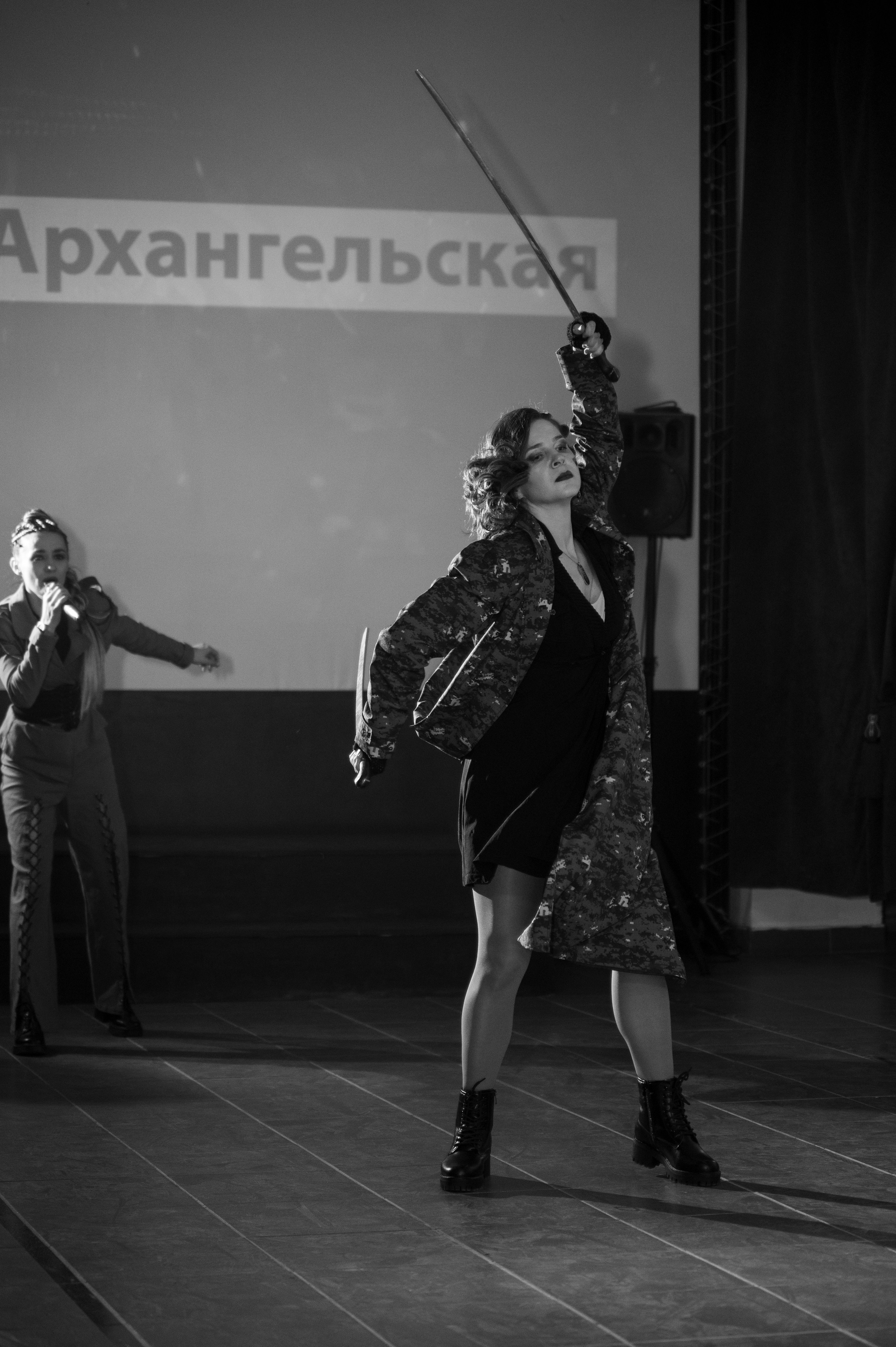 Закрытый показ милитари «Своя трансформация» дизайнера Юлии Бойченко | 24.04.2025. Фотограф в Омске Елизавета Кириллова