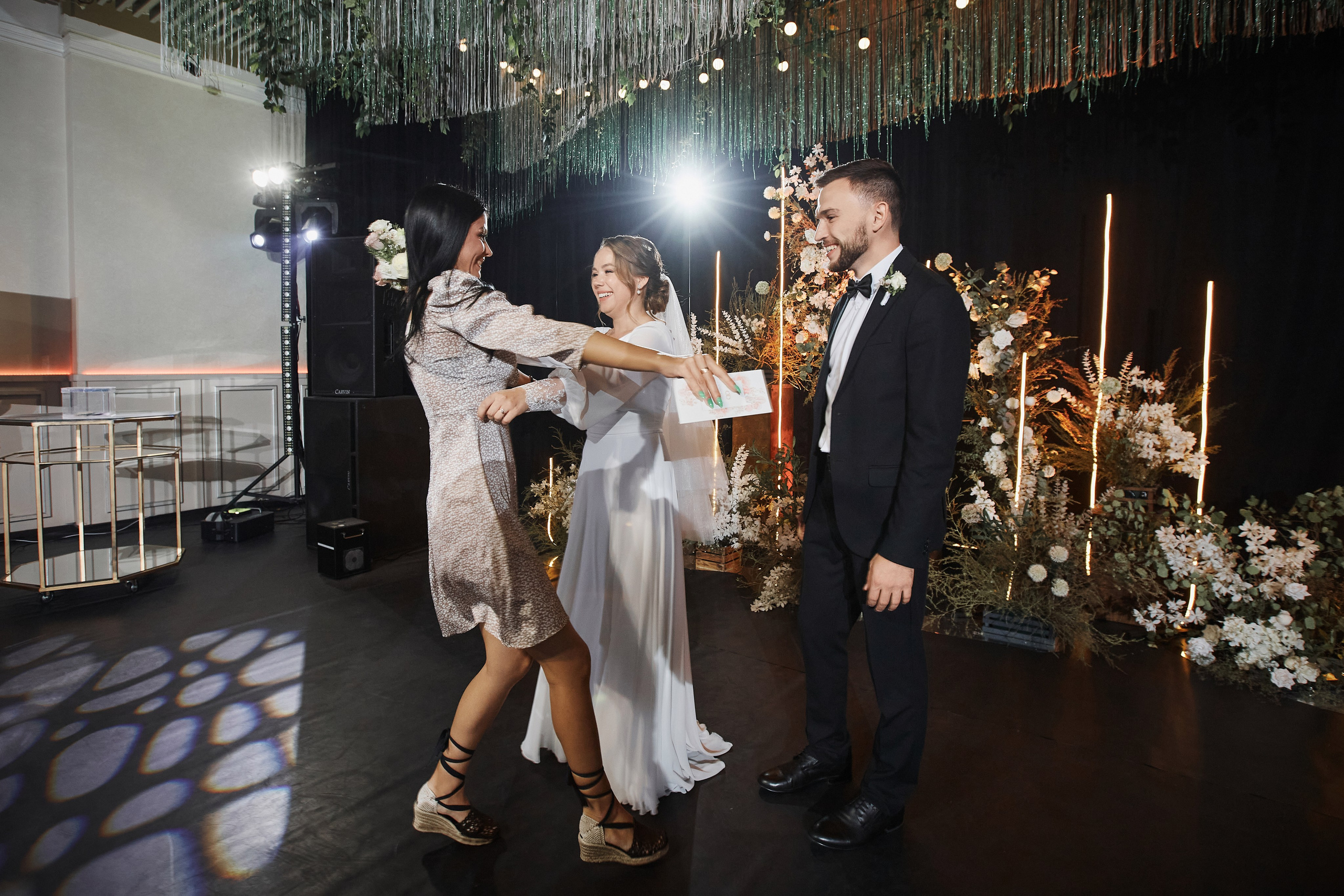 Костя и Елена Банкет. Ваш фотограф Антон Колташов город Курган Тюмень Челябинск Екатеринбург