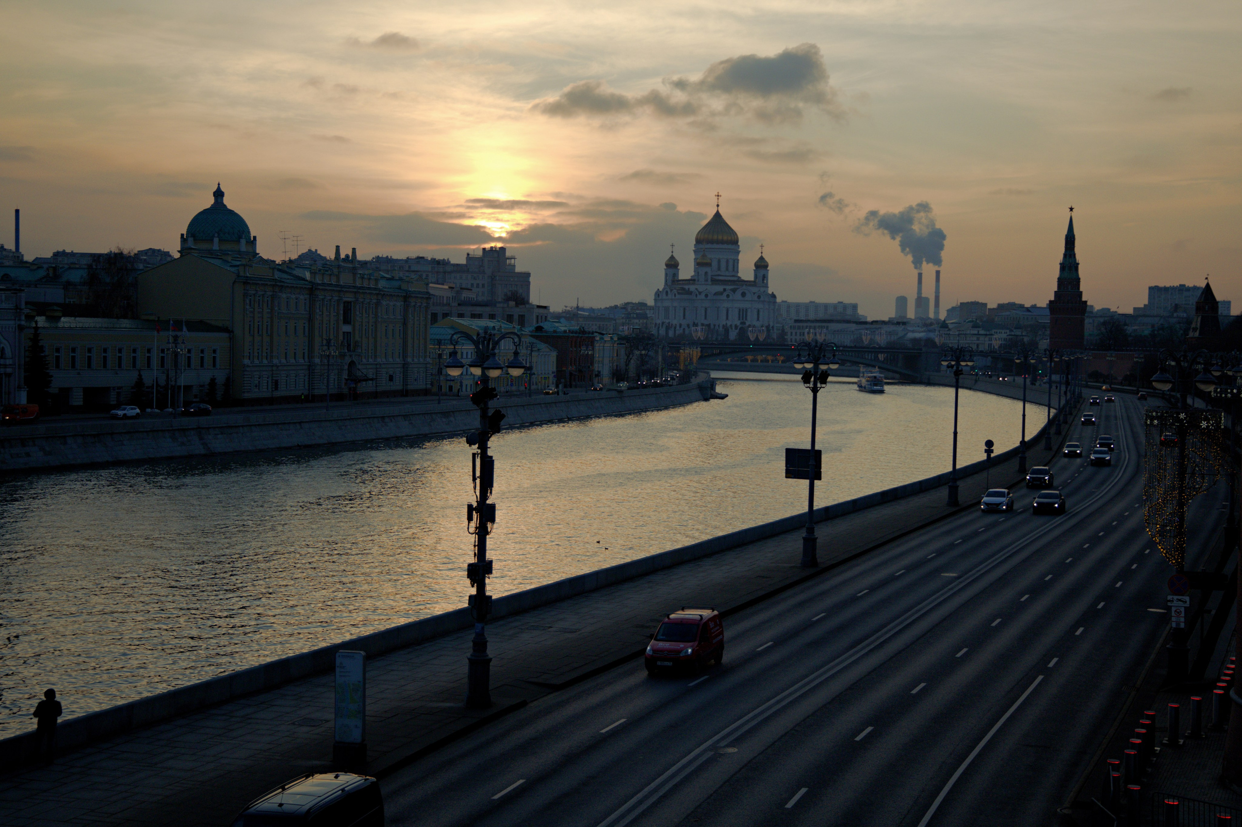 МОЙ ГОРОД. ФОТОГРАФ В МОСКВЕ СТАНИСЛАВ КОБЗЕВ