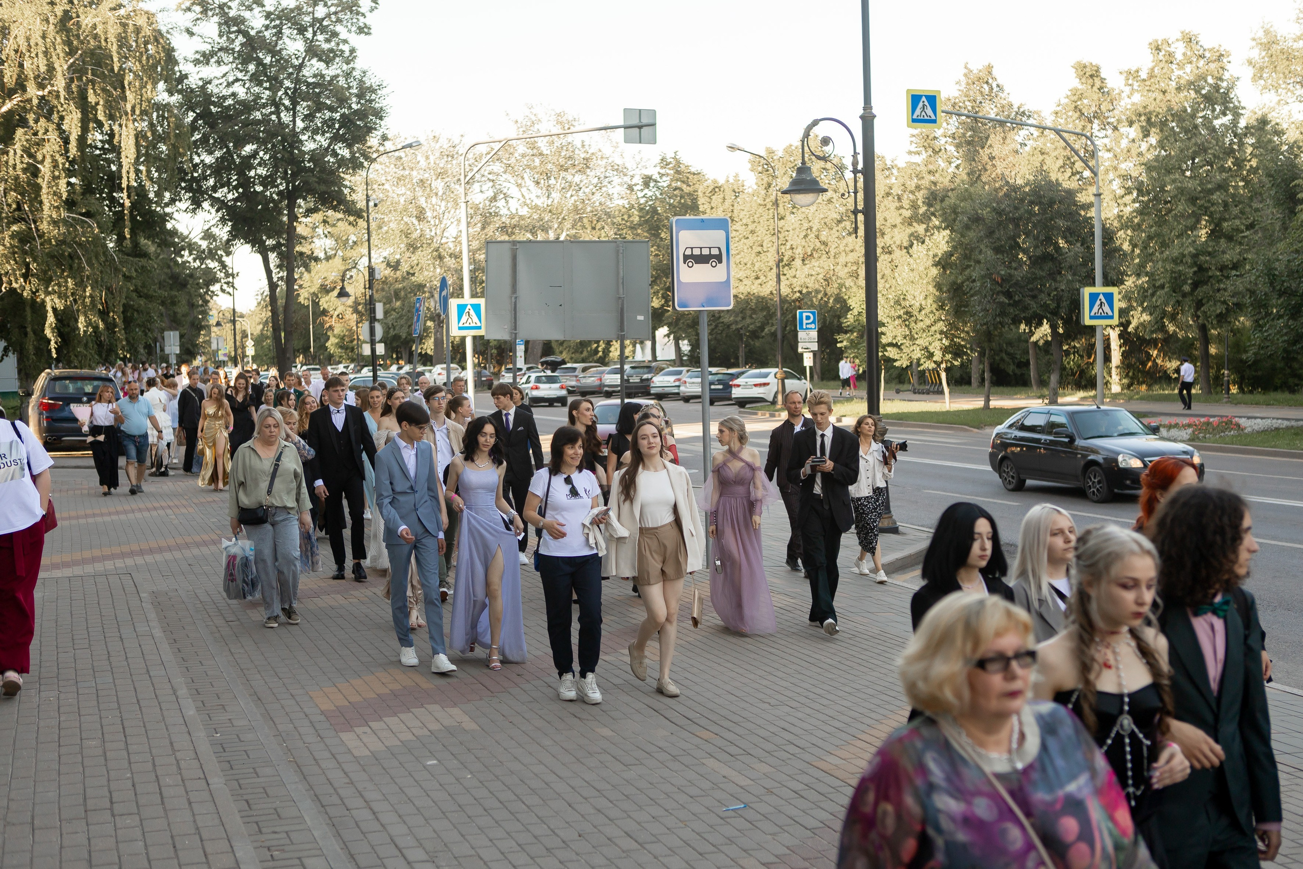Выпускной Гимназия 12 2024 г. Свадебный и портретный Фотограф в Липецке Дмитрий Котюков