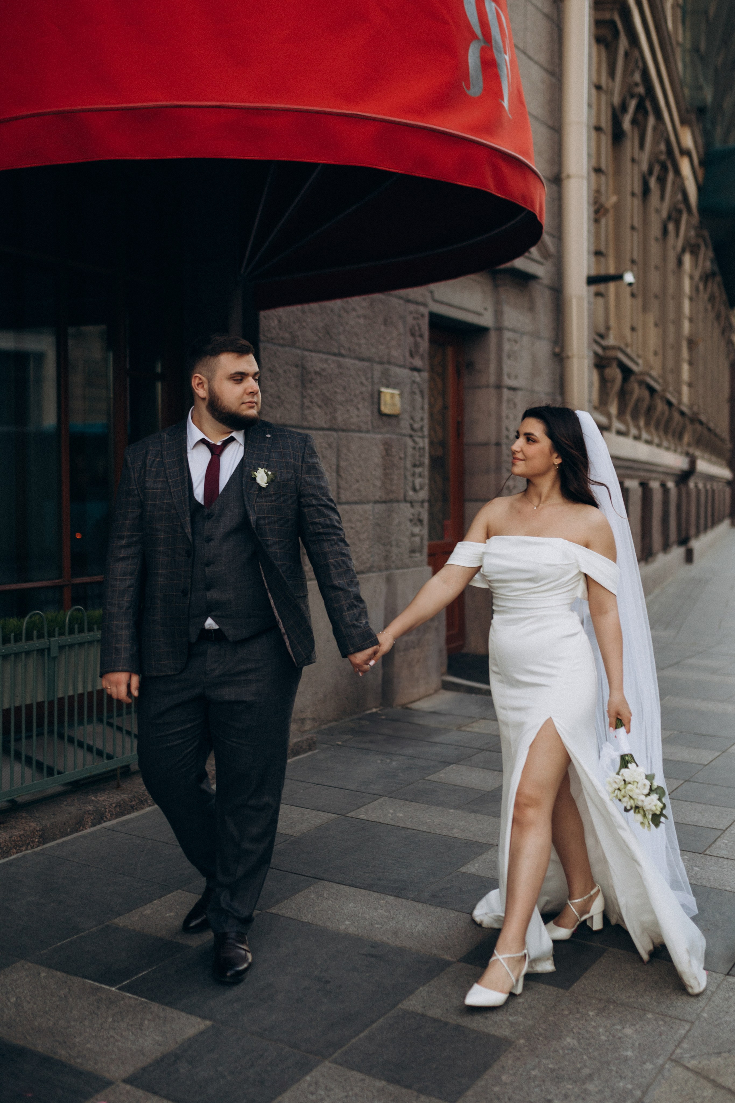 Артем и Регина | Дворец бракосочетания 1. Свадебный и love story фотограф в Санкт-Петербурге