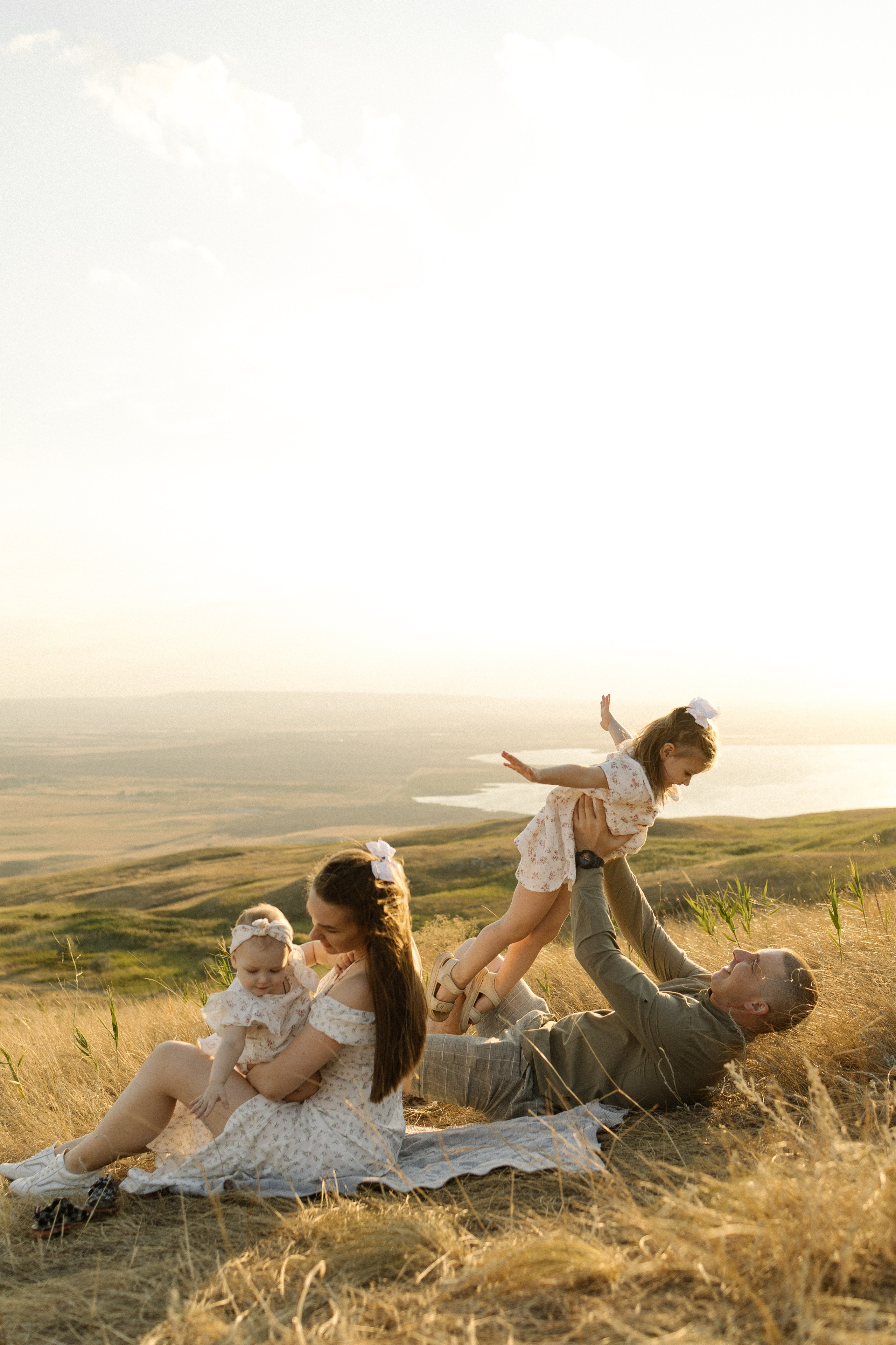Прогулка Насти и Ксюши. Семейный фотограф Ставрополь Варвара Воробьева